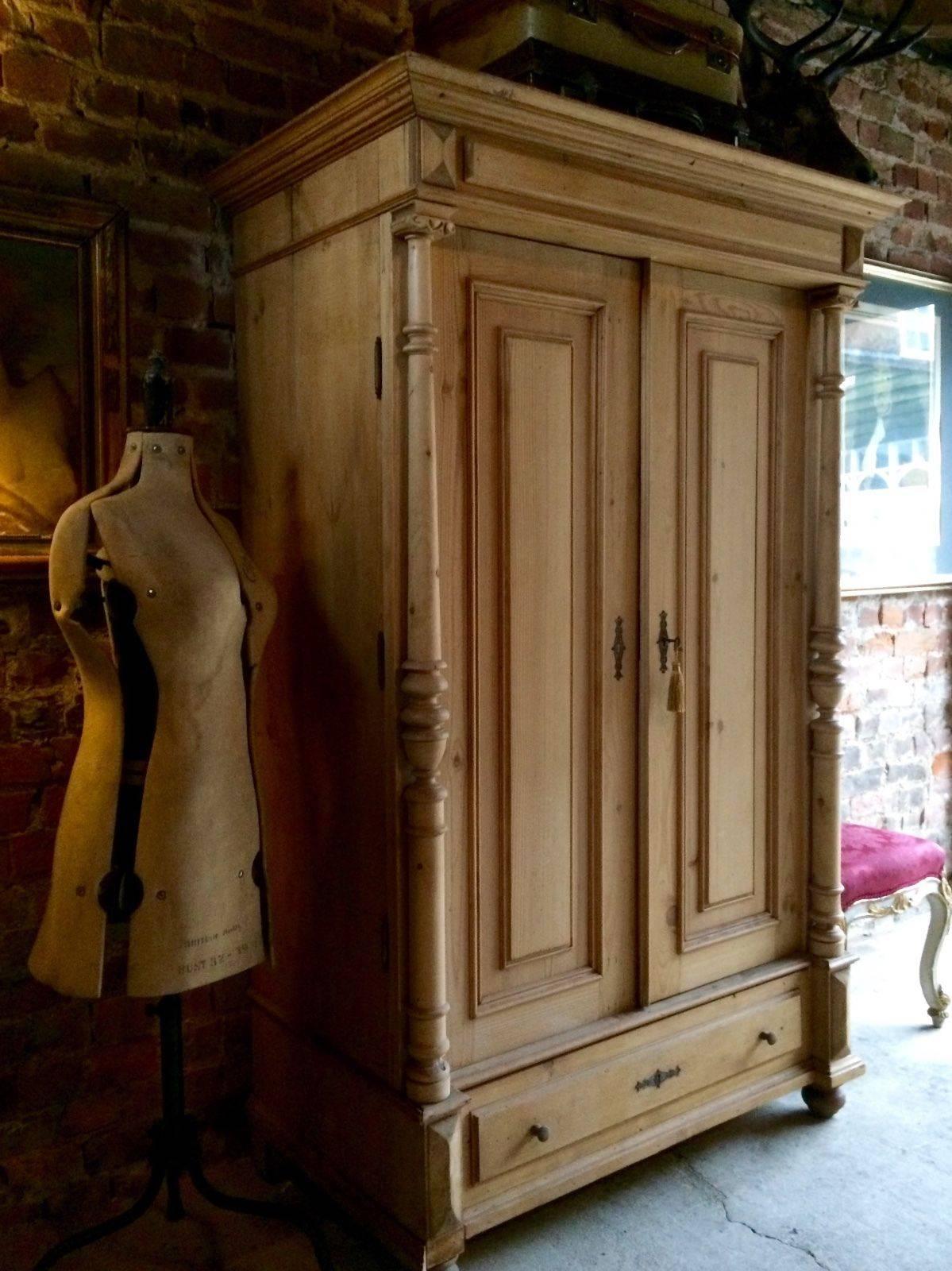 Antique French Double Wardrobe Armoire Solid Pine Victorian 19th Century In Excellent Condition In Longdon, Tewkesbury