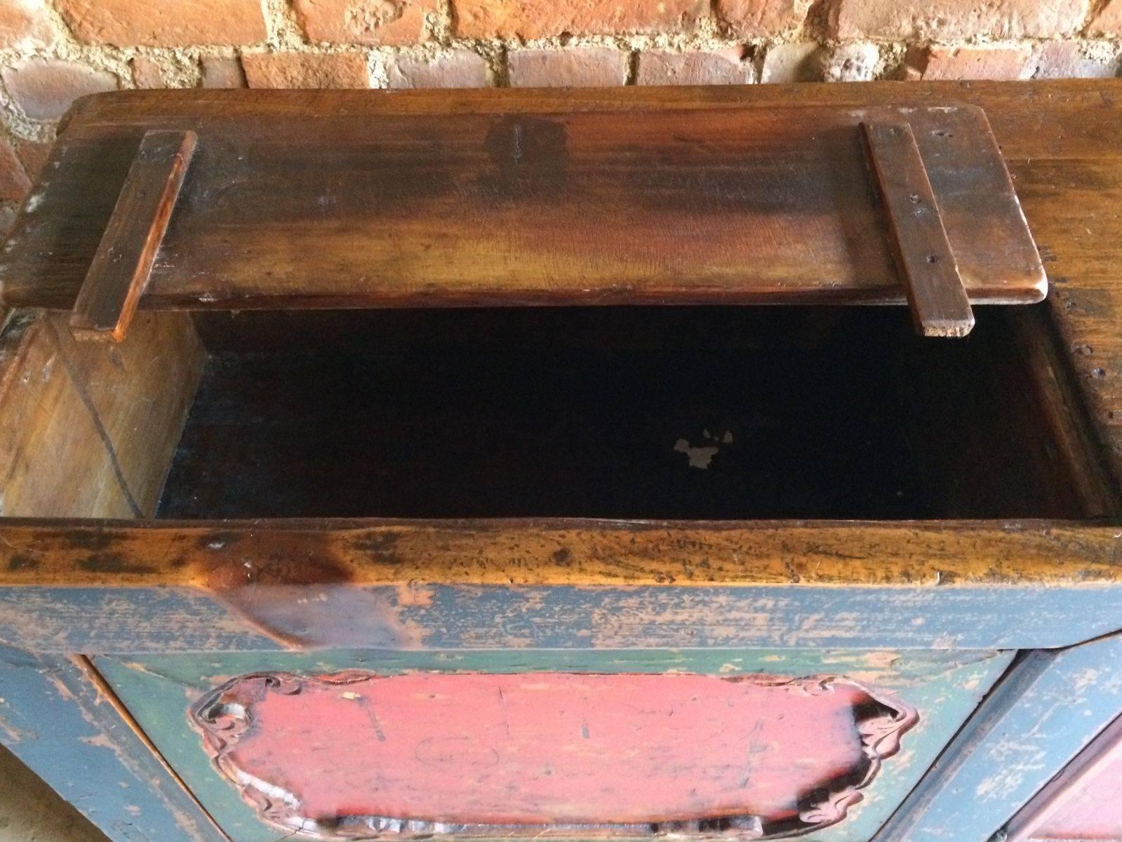 Antique Chinese Sideboard Credenza Grain Store Kang, 18th Century In Excellent Condition In Longdon, Tewkesbury