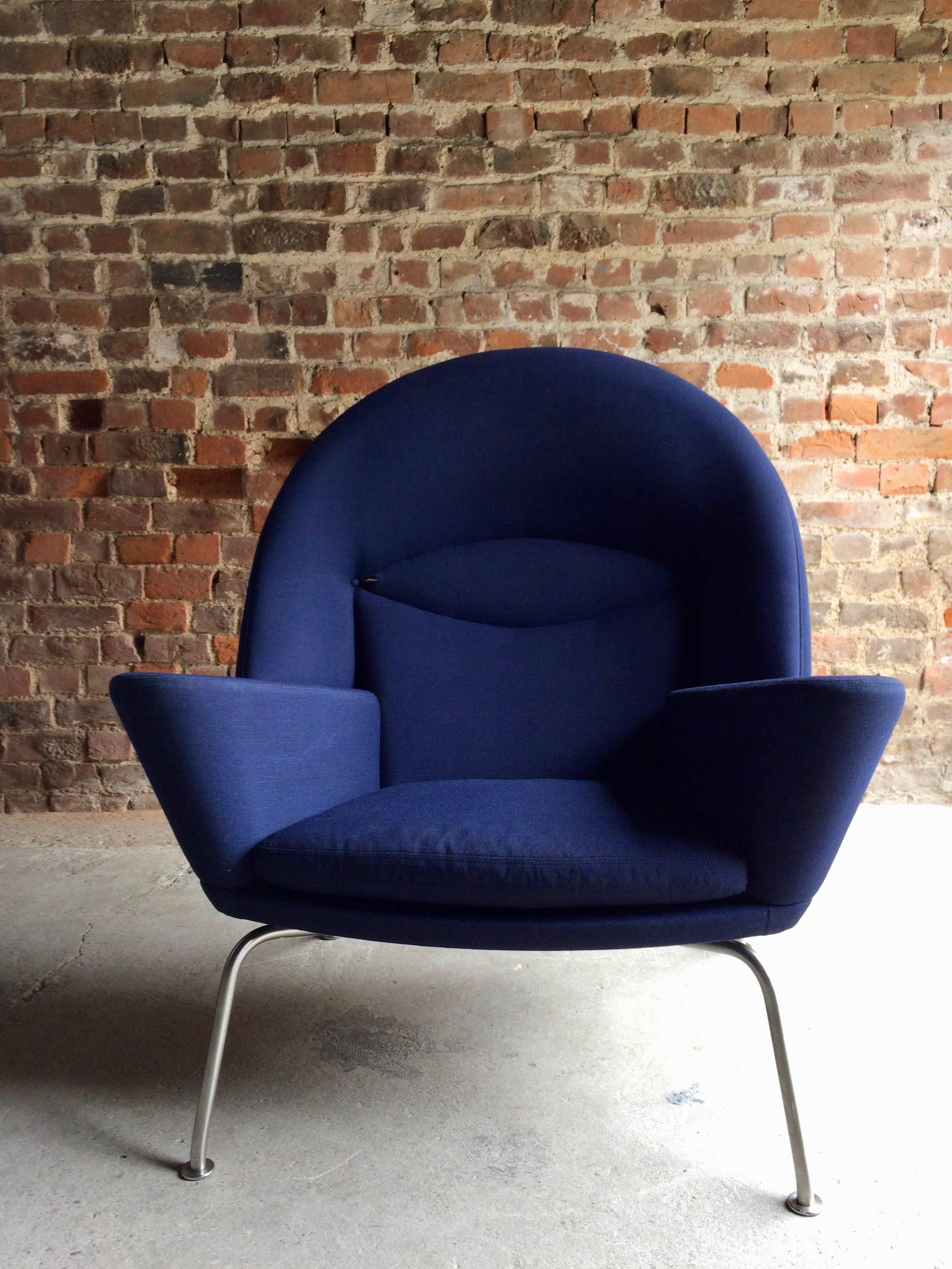 Steel Hans Wegner Lounge Chair Model 468 Oculus Manufactured by Carl Hansen Blue No.3