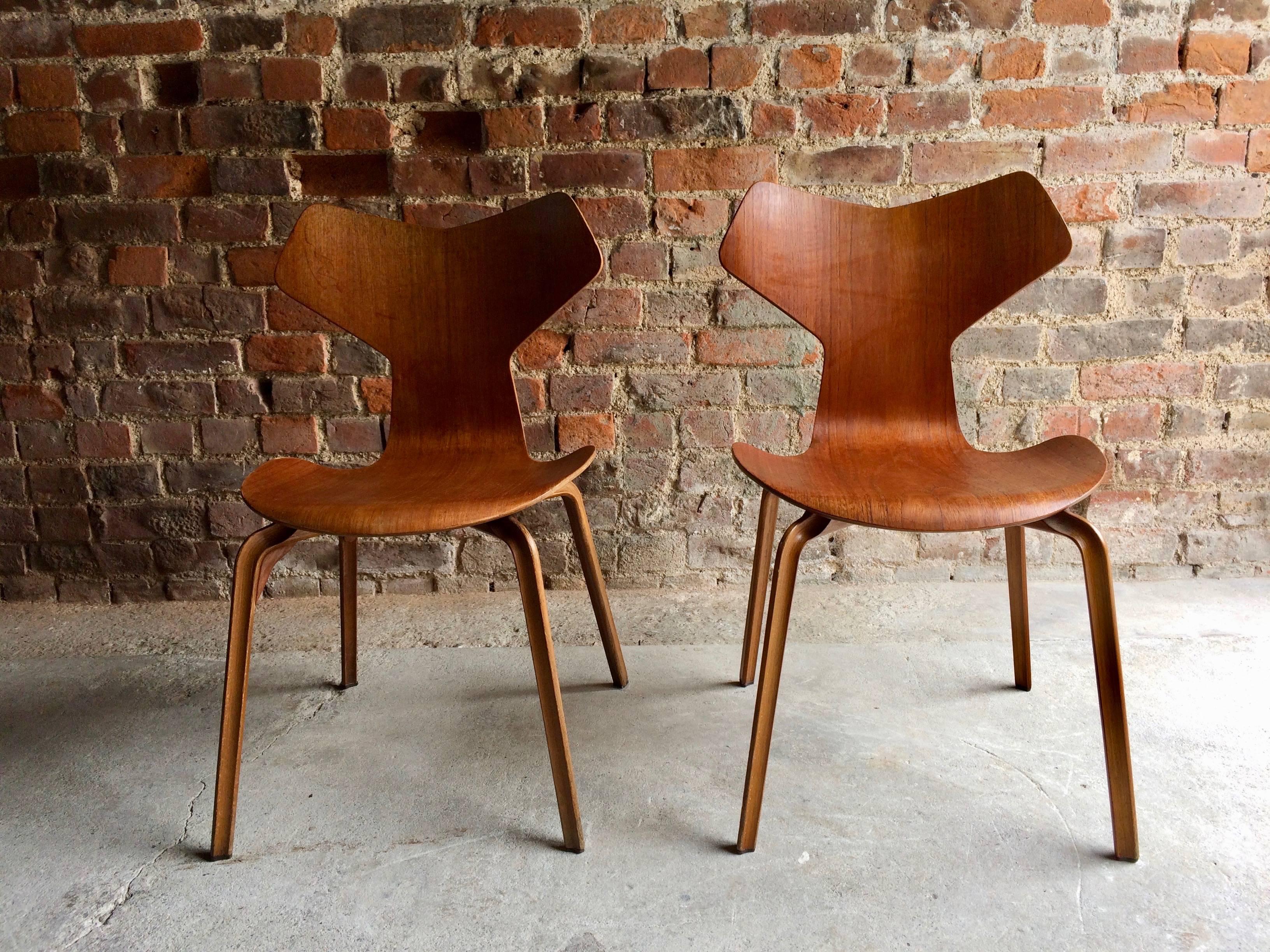 Mid-20th Century Arne Jacobsen Teak Grand Prix Chairs Pair Manufactured by Fritz Hansen, 1960s