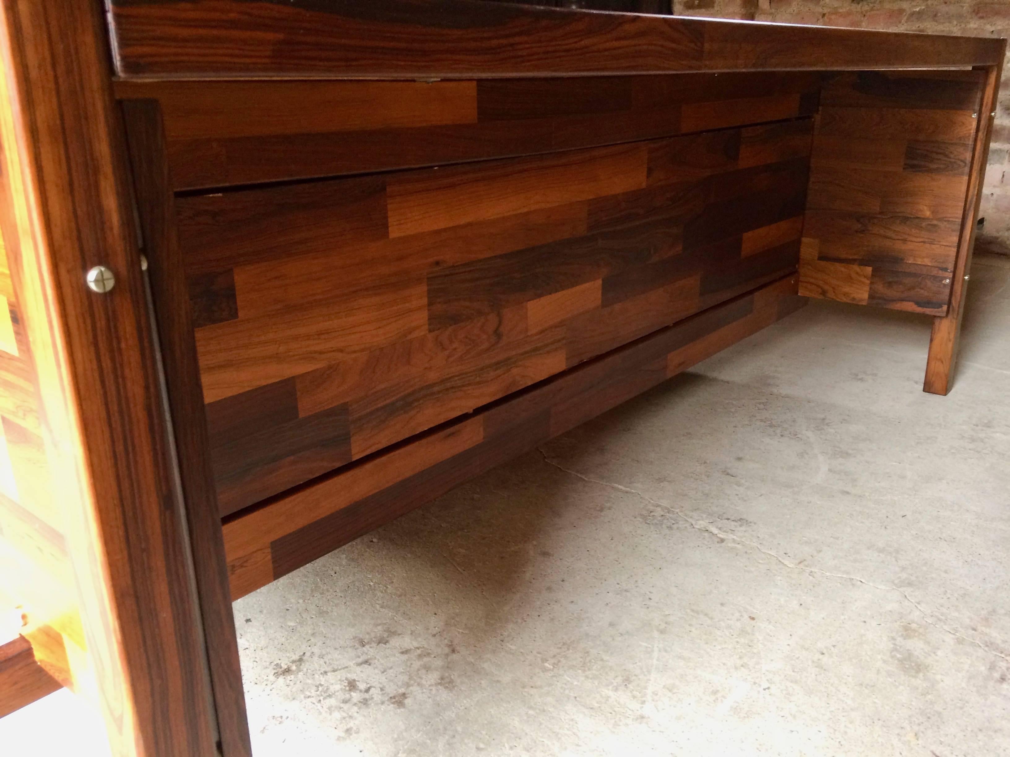 Mid-Century Desk, Jorge Zalszupin Jacaranda Twin Pedestal Executive, circa 1960 In Excellent Condition In Longdon, Tewkesbury