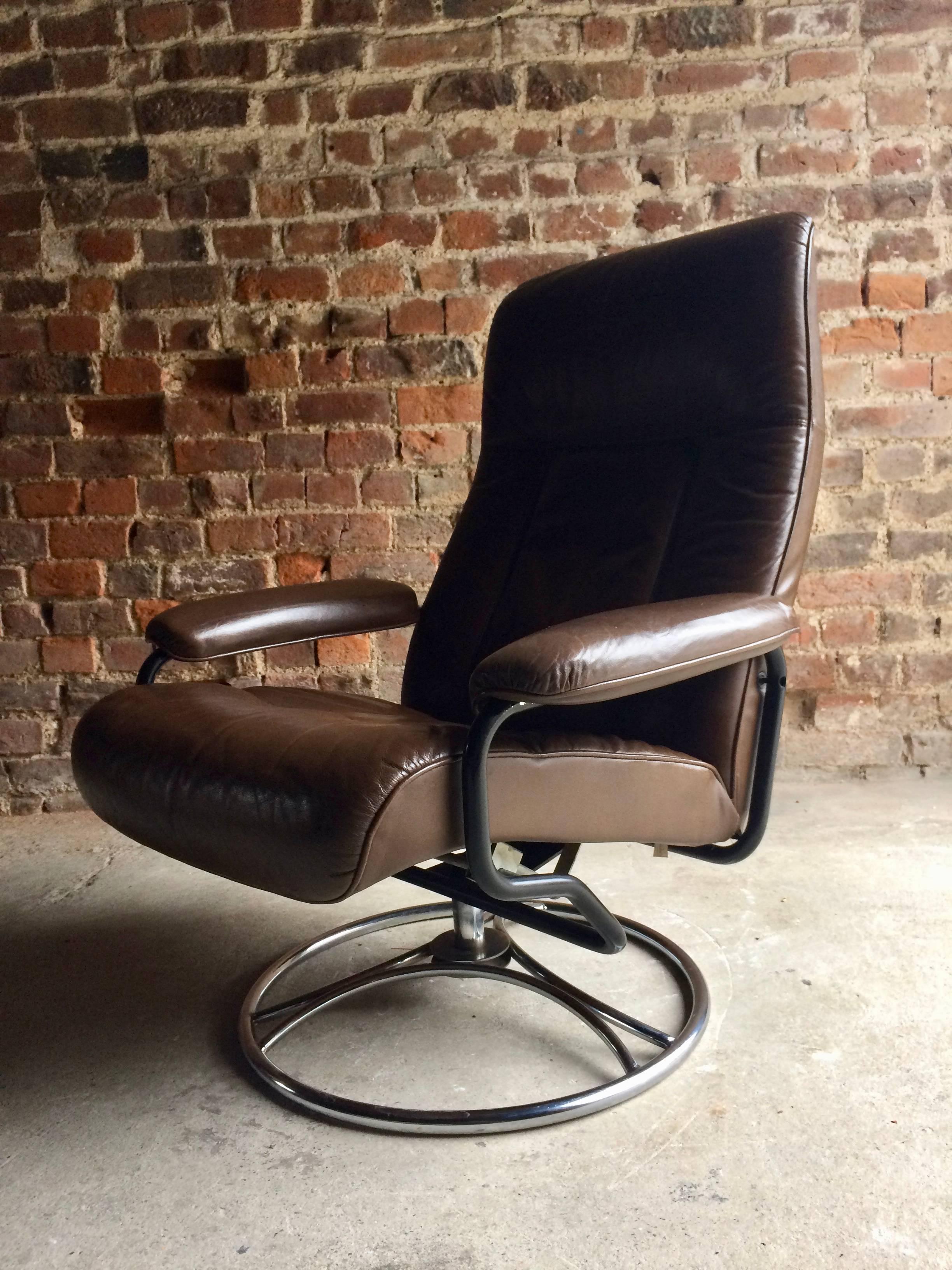 Late 20th Century Swedish Brown Leather Armchair Lounge Reclining Swivel Söderbergs, 1970s