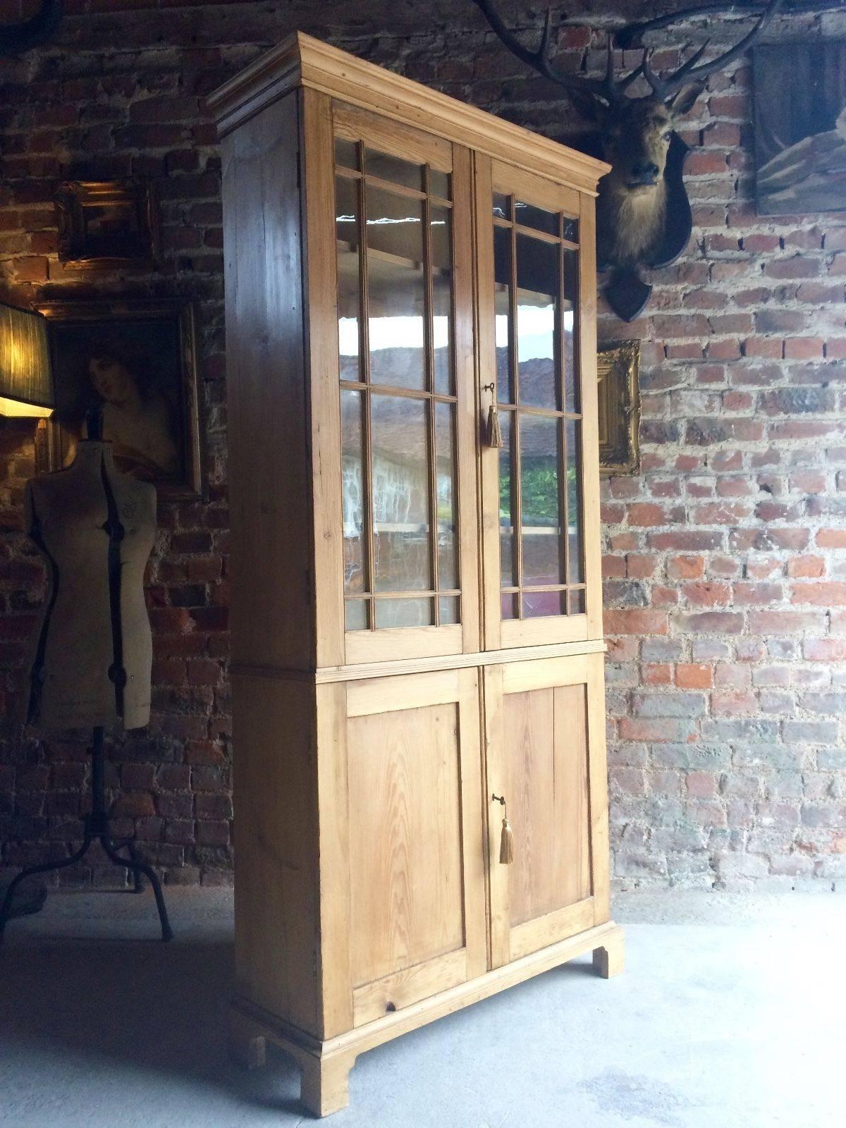 Antique Bookcase Dresser Display Cabinet Pine Victorian 19th Century, circa 1875 3