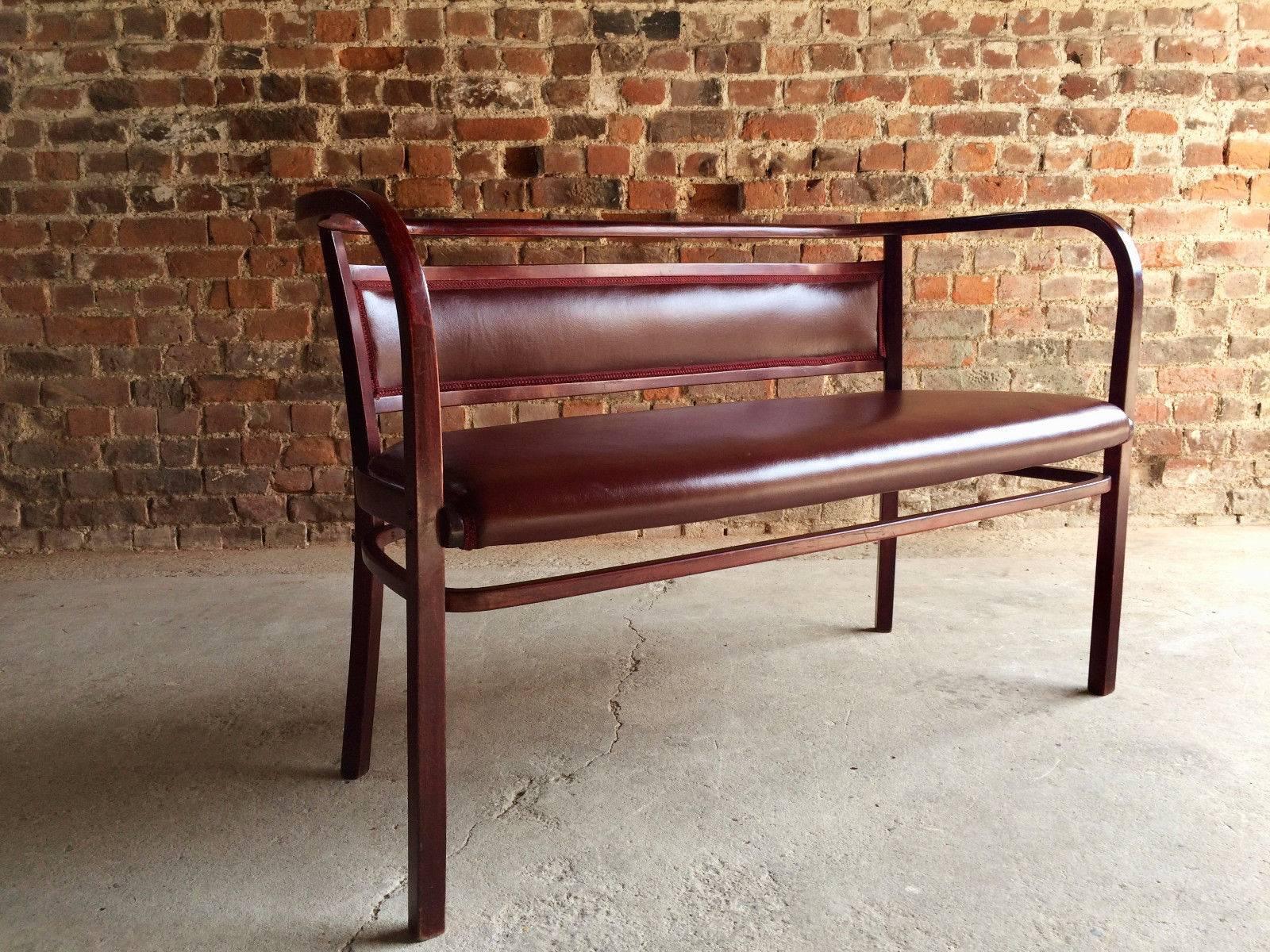 Antique Otto Wagner for Thonet Bentwood Sofa Bench, circa 1908, Model 3 2