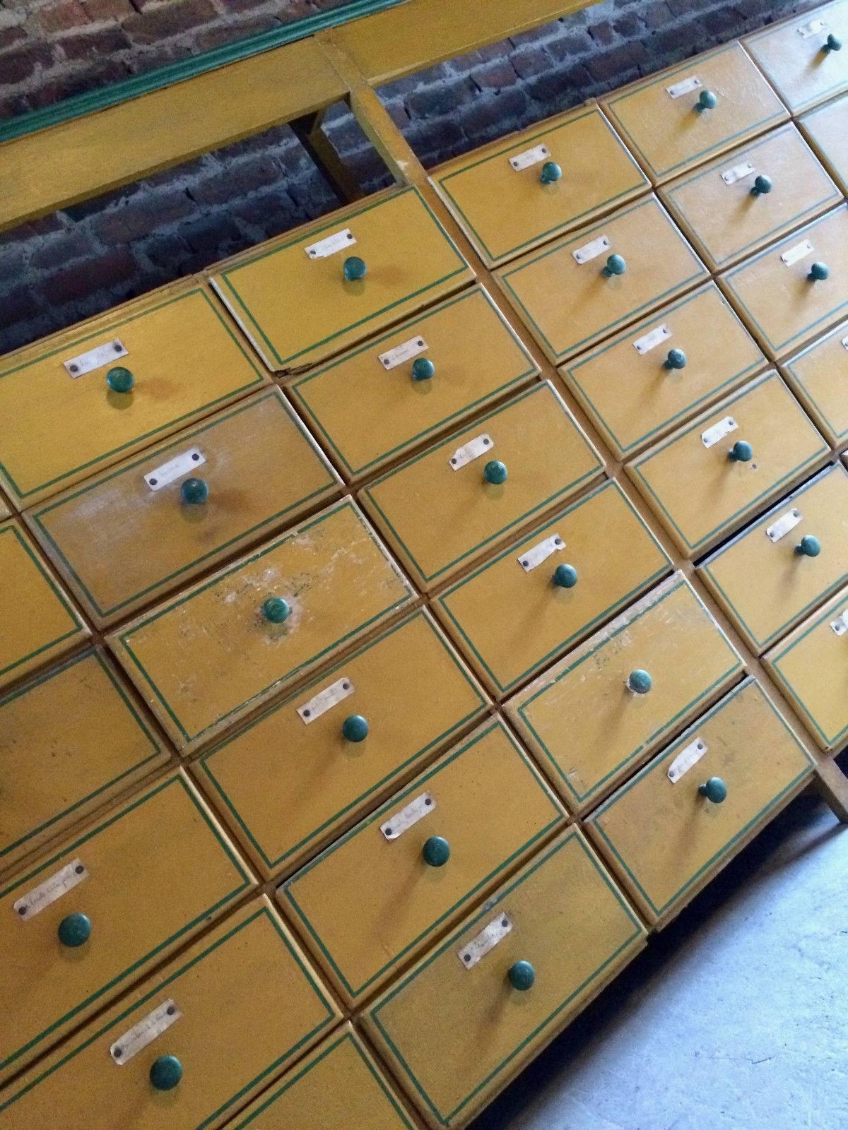 20th Century French Painted Pine Haberdashery Chest of Drawers Cabinet In Good Condition In Longdon, Tewkesbury