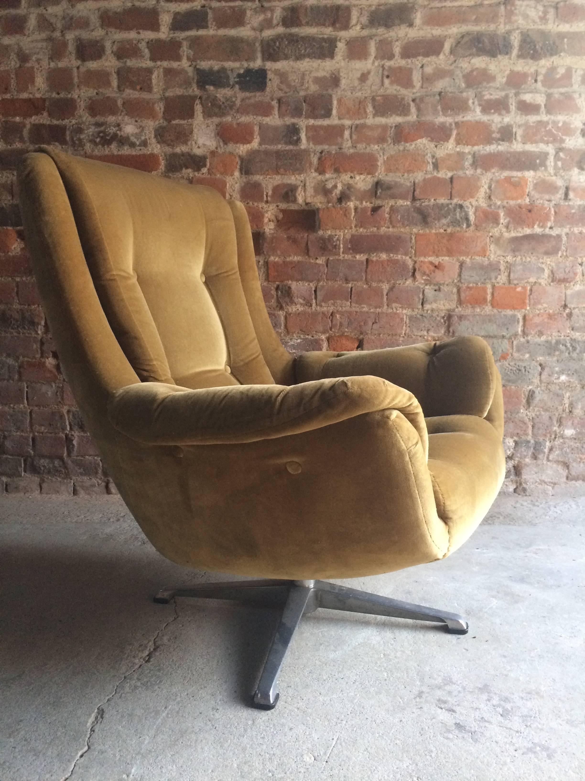 Midcentury Armchair Gold Velvet Lounge Swivel Chair, 1960s 2