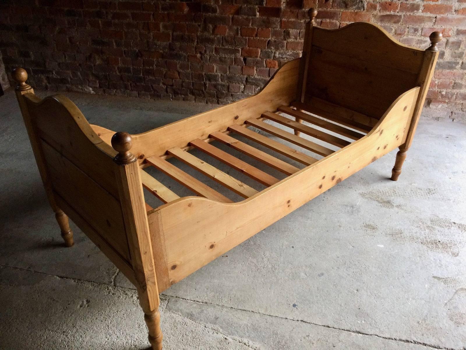 Magnificent Antique Solid Pine Daybed Single Bed 19th Century Victorian Mattress 2