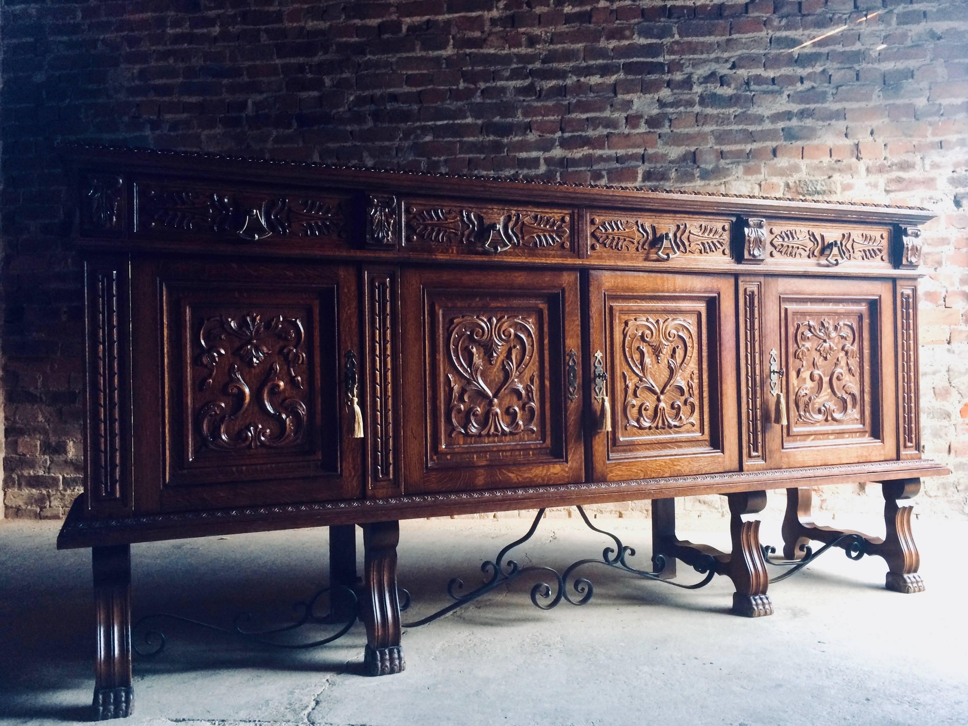 Antique Style French Sideboard Credenza Buffet Heavily Carved Oak Large In Excellent Condition In Longdon, Tewkesbury