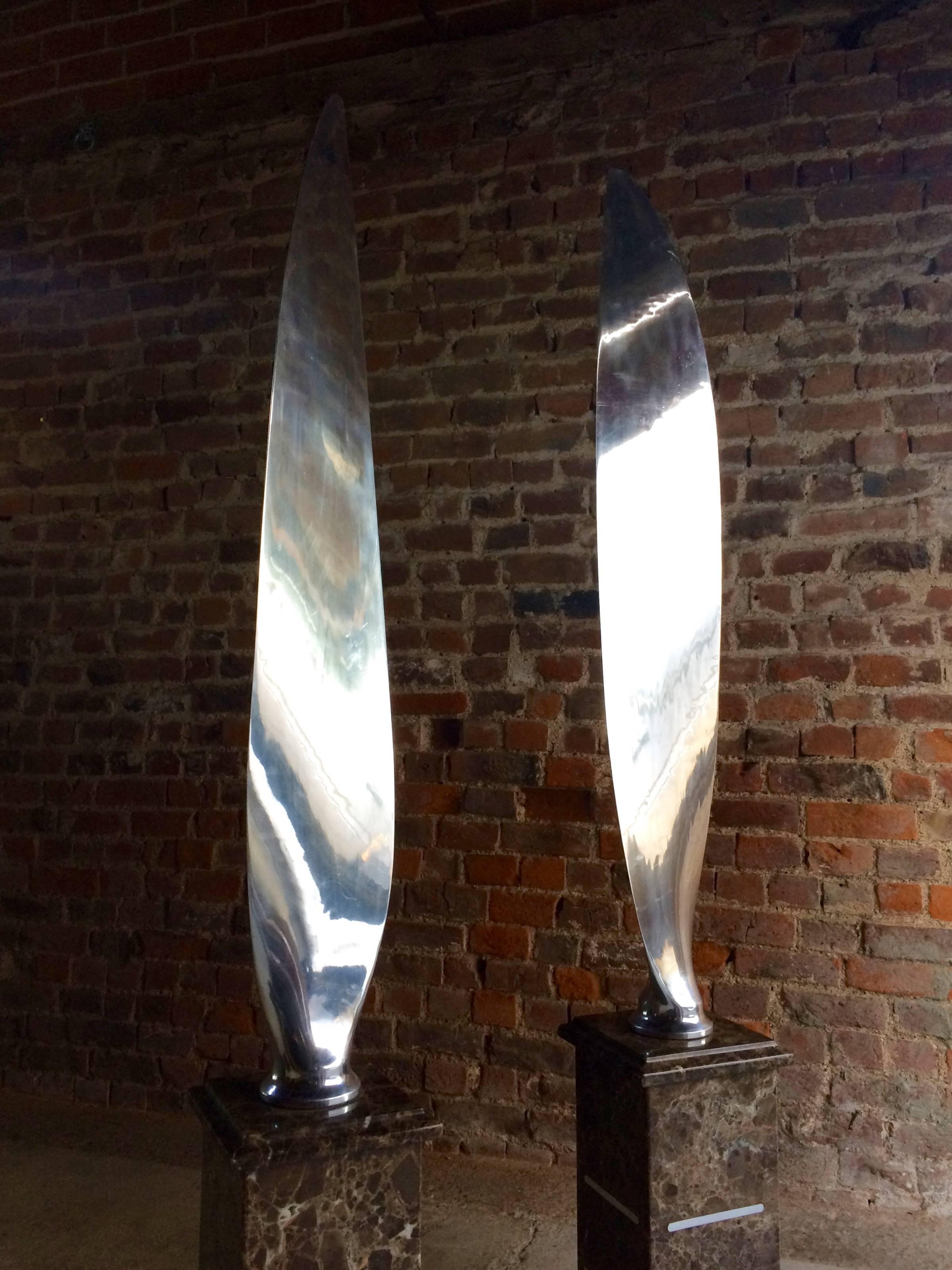 Pair of Tall Polished Chrome Airplane Propeller Blades Sculptures In Good Condition In Longdon, Tewkesbury