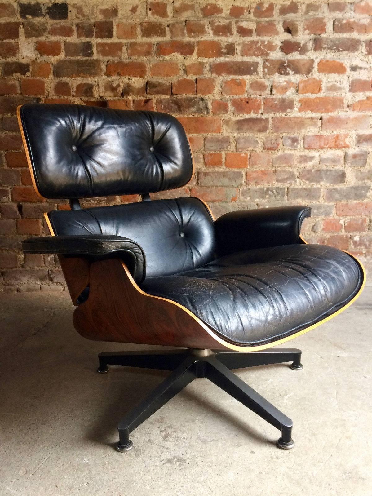 Rosewood Original Herman Miller Eames Designed 670 Lounge Chair and Matching 671 Ottoman