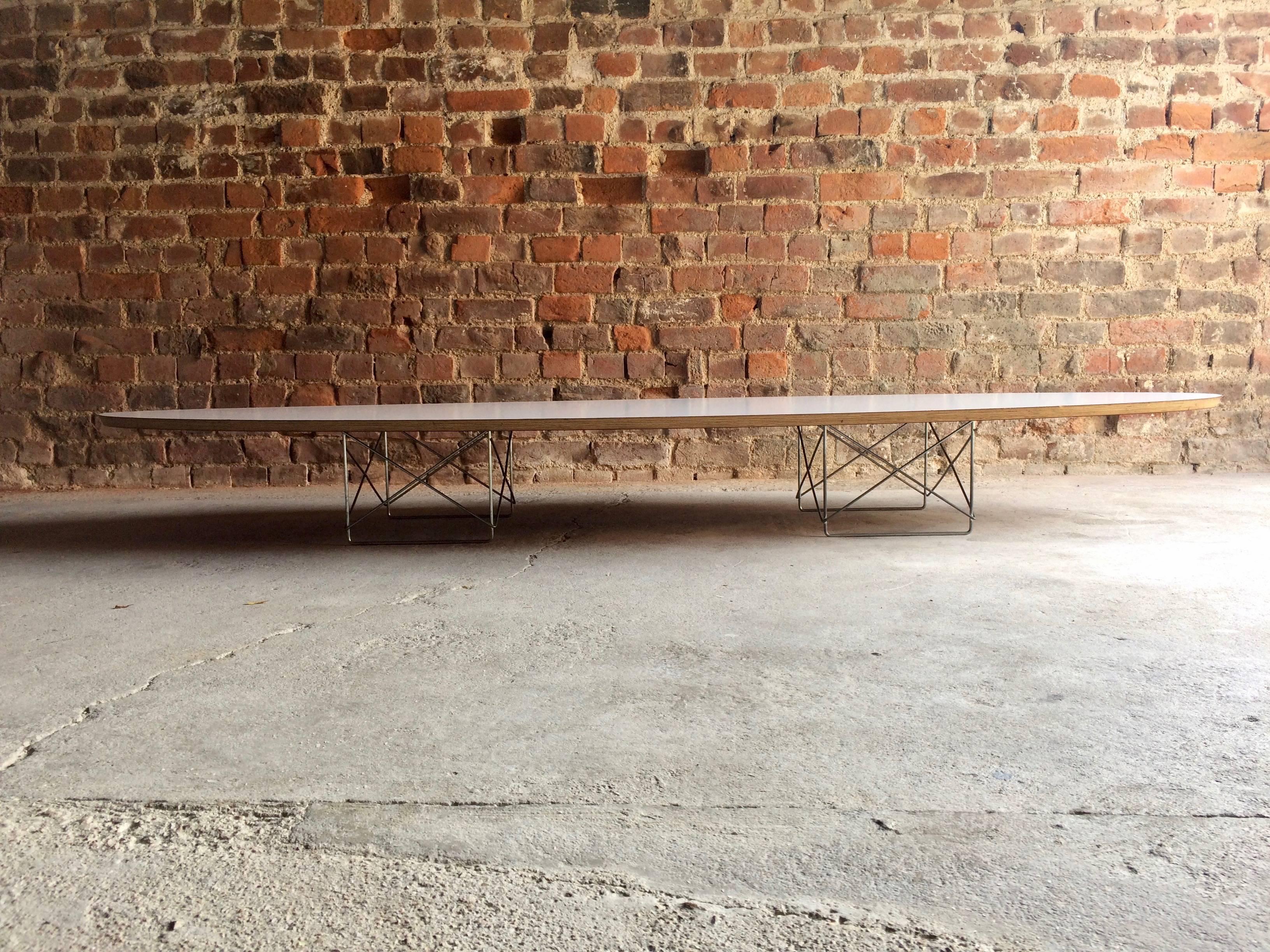 eames wire base elliptical table