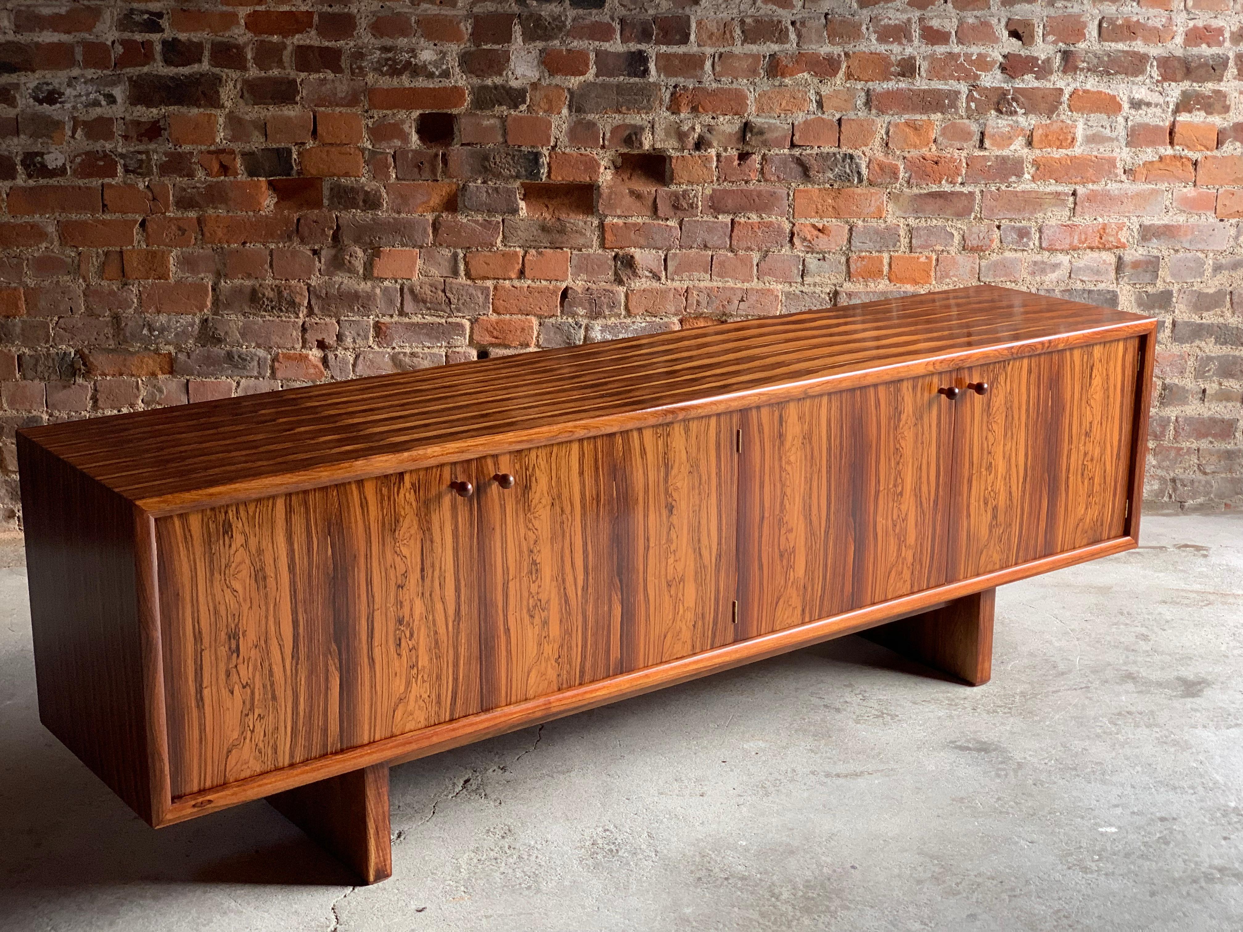 Rosewood Sideboard Credenza Buffet Gordon Russell Martin Hall Marlow Range, 1970 In Excellent Condition In Longdon, Tewkesbury