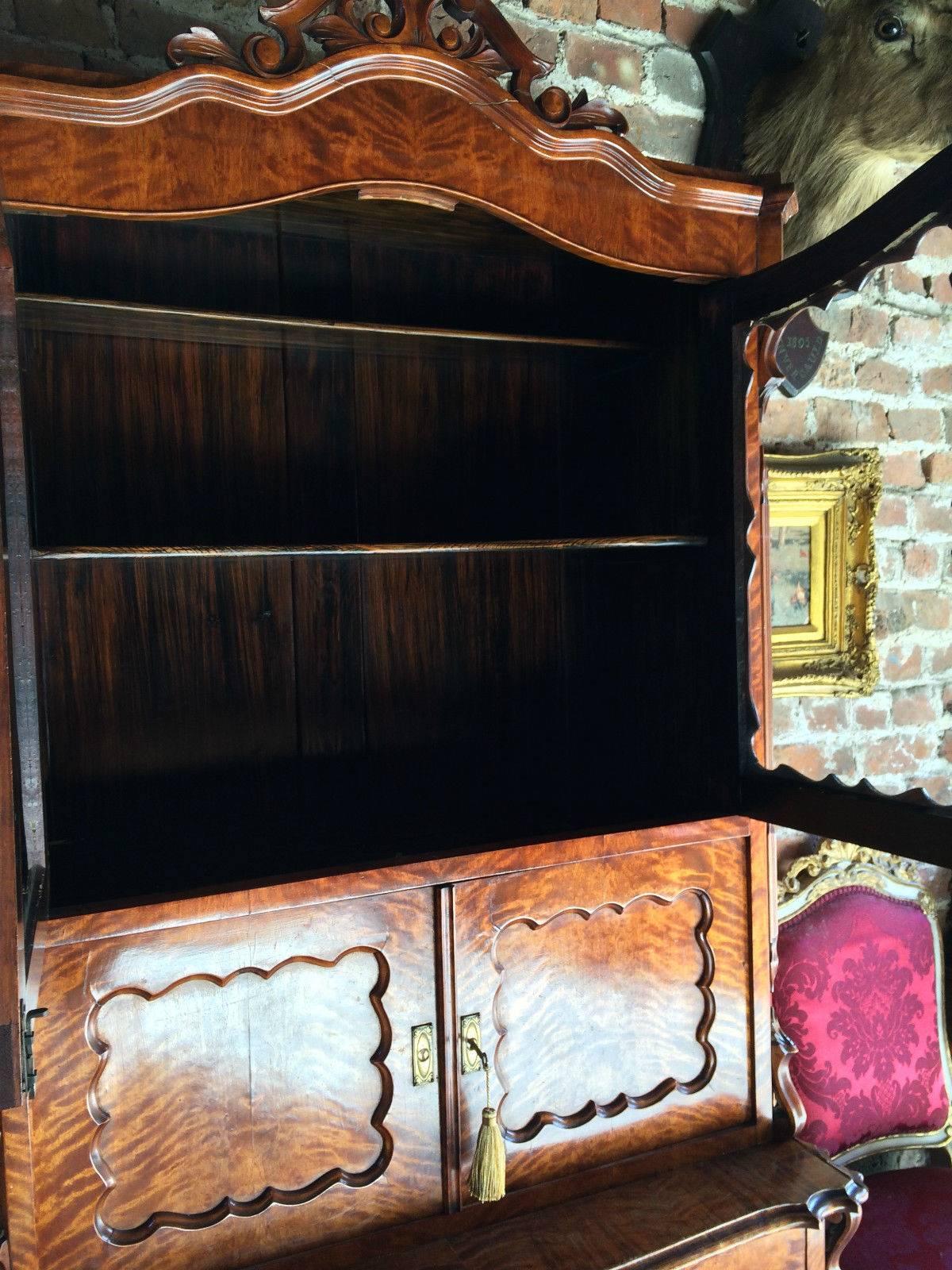 Antique Biedermeier Mahogany Bookcase Display Cabinet Victorian, 19th Century In Excellent Condition In Longdon, Tewkesbury