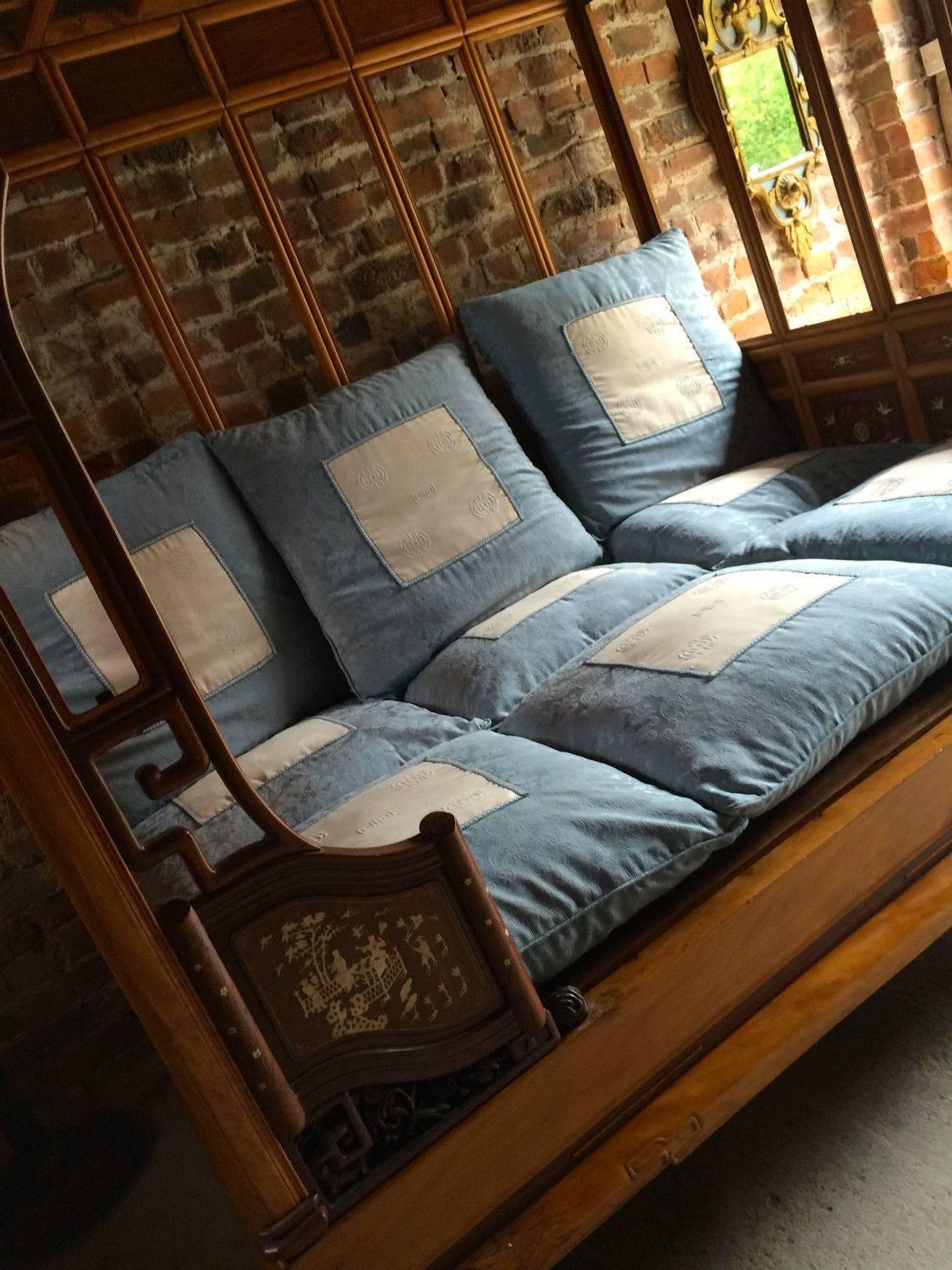 oriental daybed