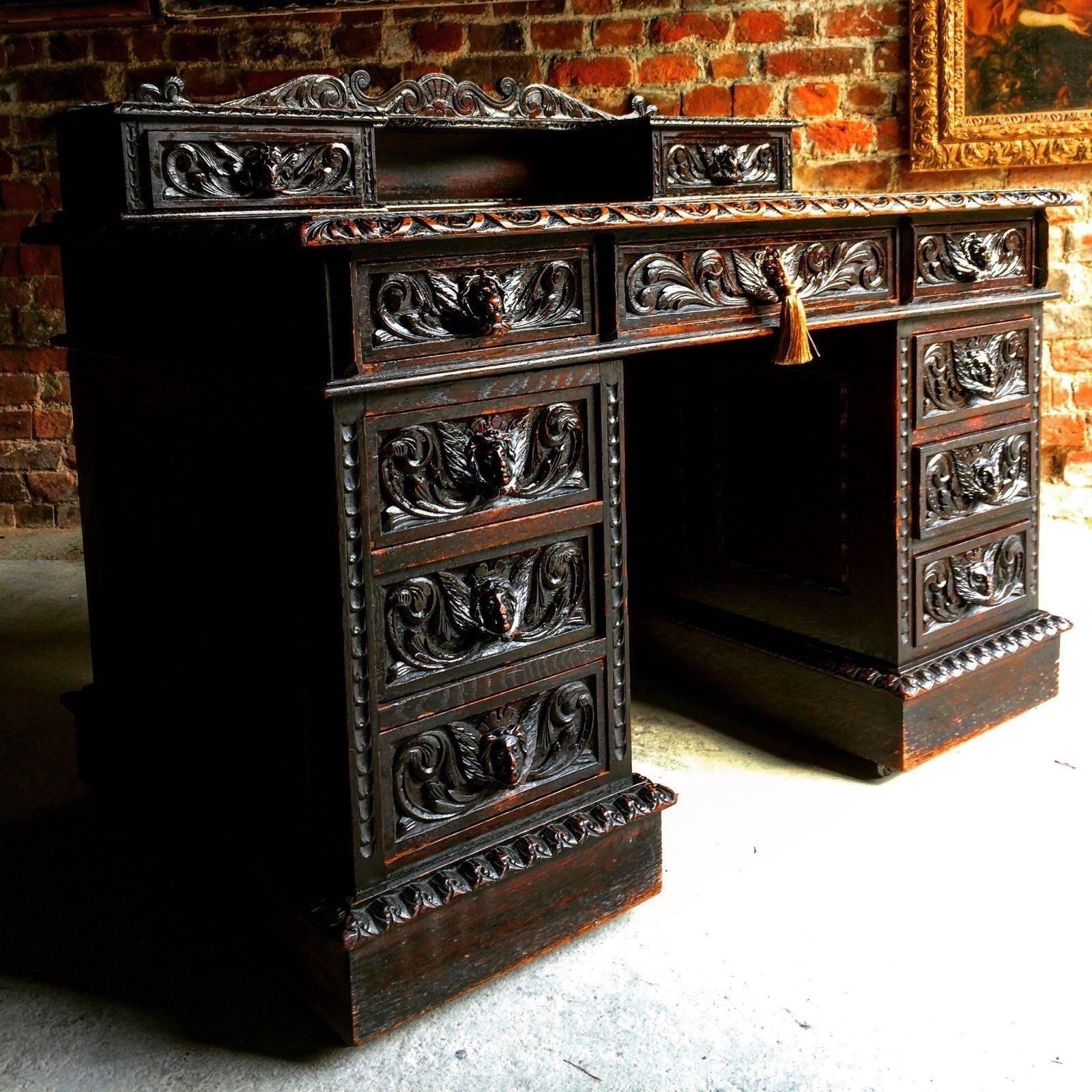 Antique Desk Pussy Cat Gothic Green Man Solid Oak Victorian 19th Century In Good Condition In Longdon, Tewkesbury