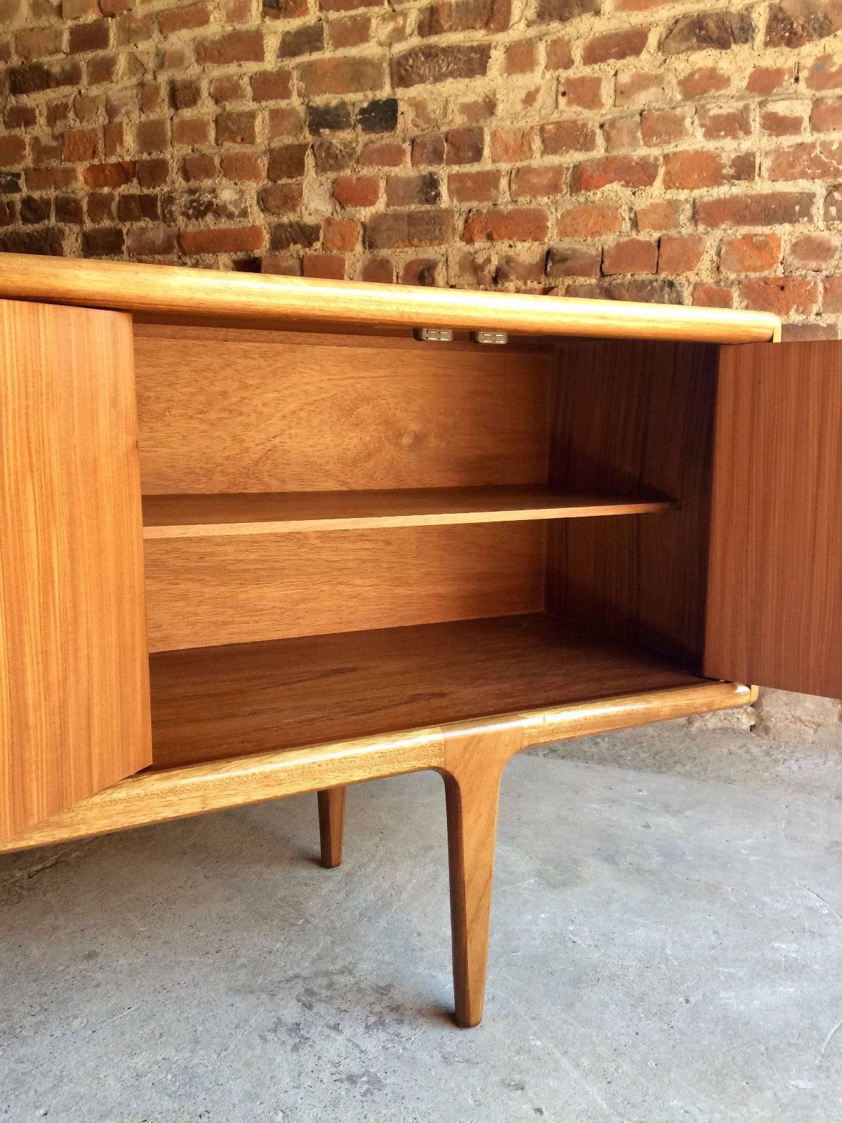 Mid-Century John Herbert for Younger Blonde Teak Sideboard Credenza, 1970s In Excellent Condition In Longdon, Tewkesbury