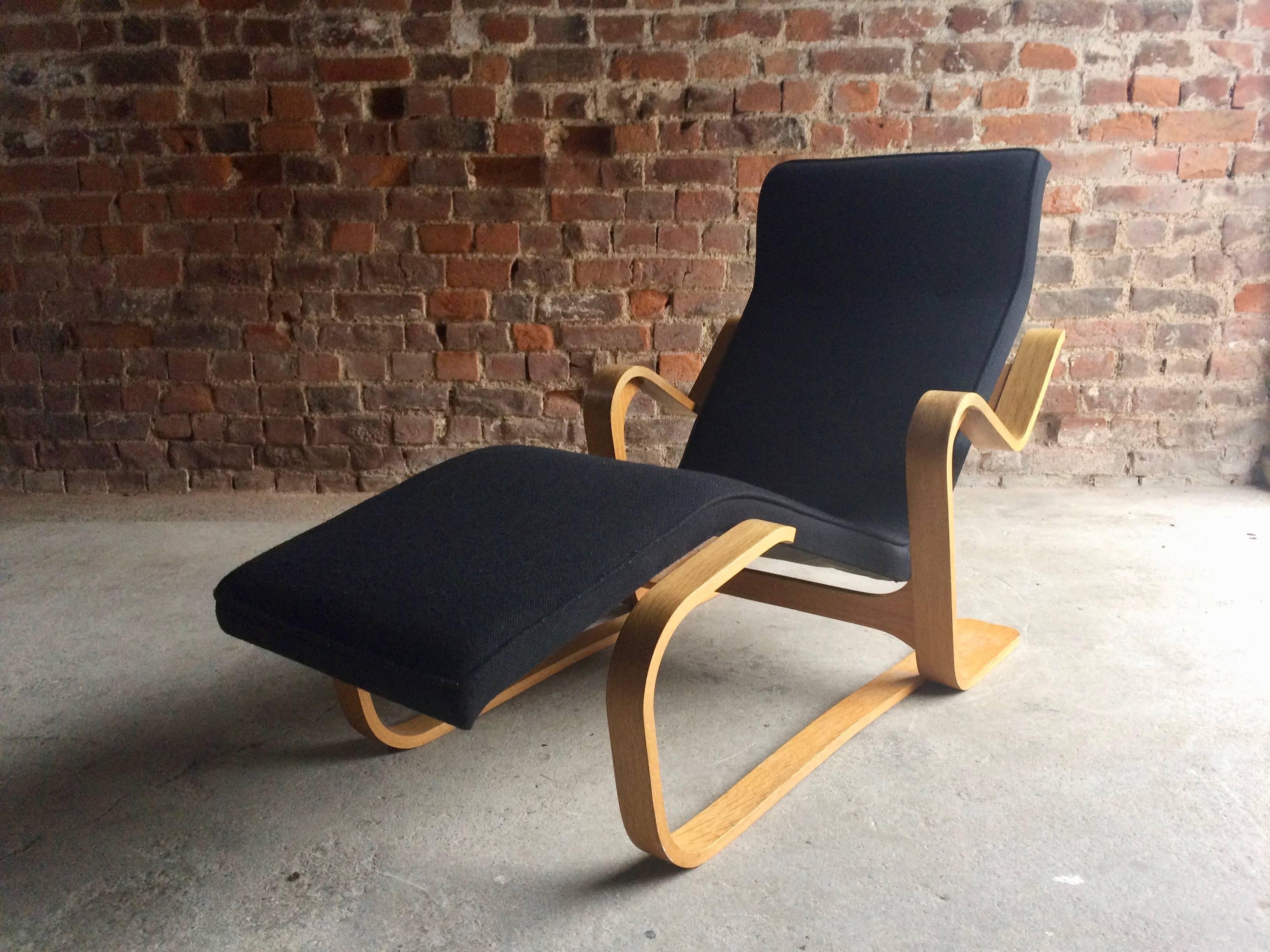 20th Century Marcel Breuer Long Chair Chaise Longue Black Midcentury 1970s Bauhaus No. 3