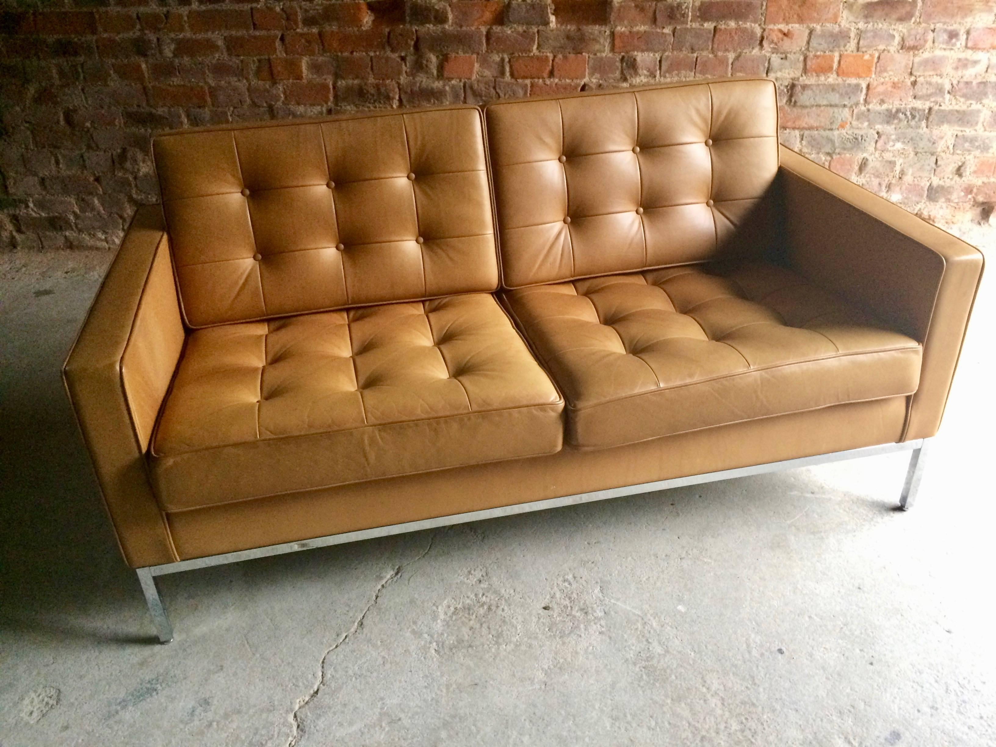 Original Knoll Studio Two-Seat Leather Sofa Settee by Florence Knoll 2 In Excellent Condition In Longdon, Tewkesbury