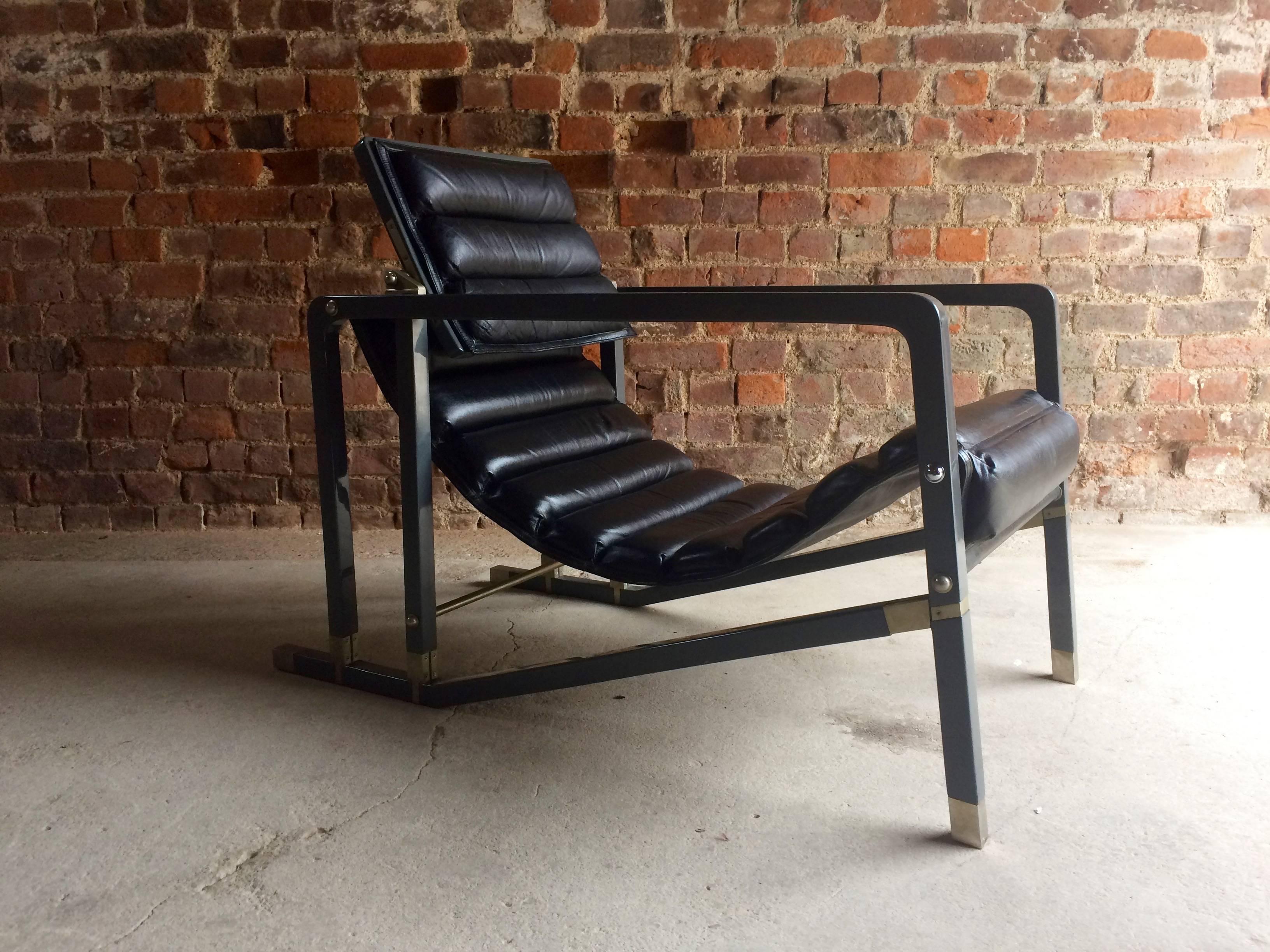 Stunning Eileen Gray black leather Transat chair by Aram

A stunning iconic designed Transat chair by Eileen Gray, manufactured by Aram, late 20th century, in black leather, with grey lacquered frame, extremely comfortable and too beautiful for