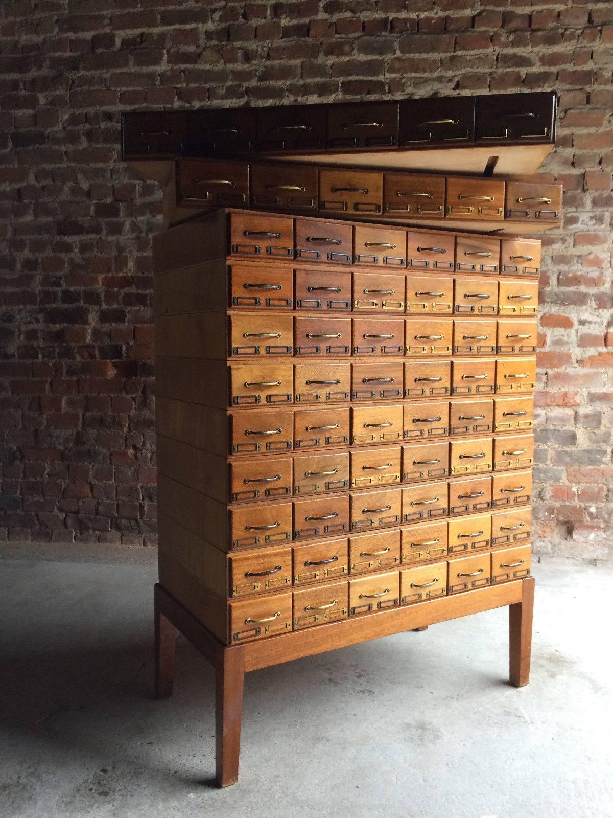 Midcentury Chest of Drawers Haberdashery Industrial Loft Style Oak In Good Condition In Longdon, Tewkesbury