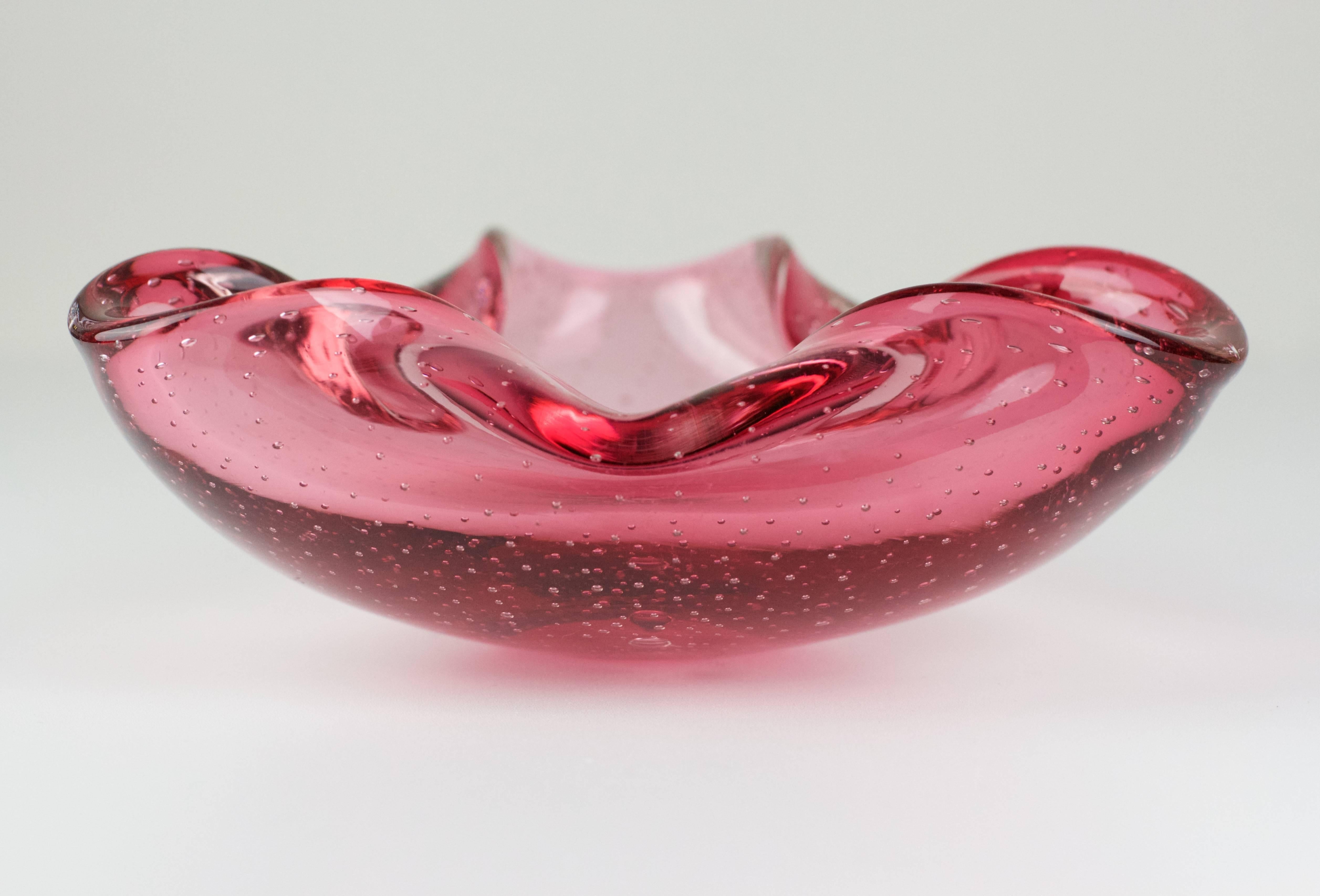 Mid-Century Modern Large 1950s Pink Murano Bubble Glass Bowl Attributed to Carlo Scarpa for Venini