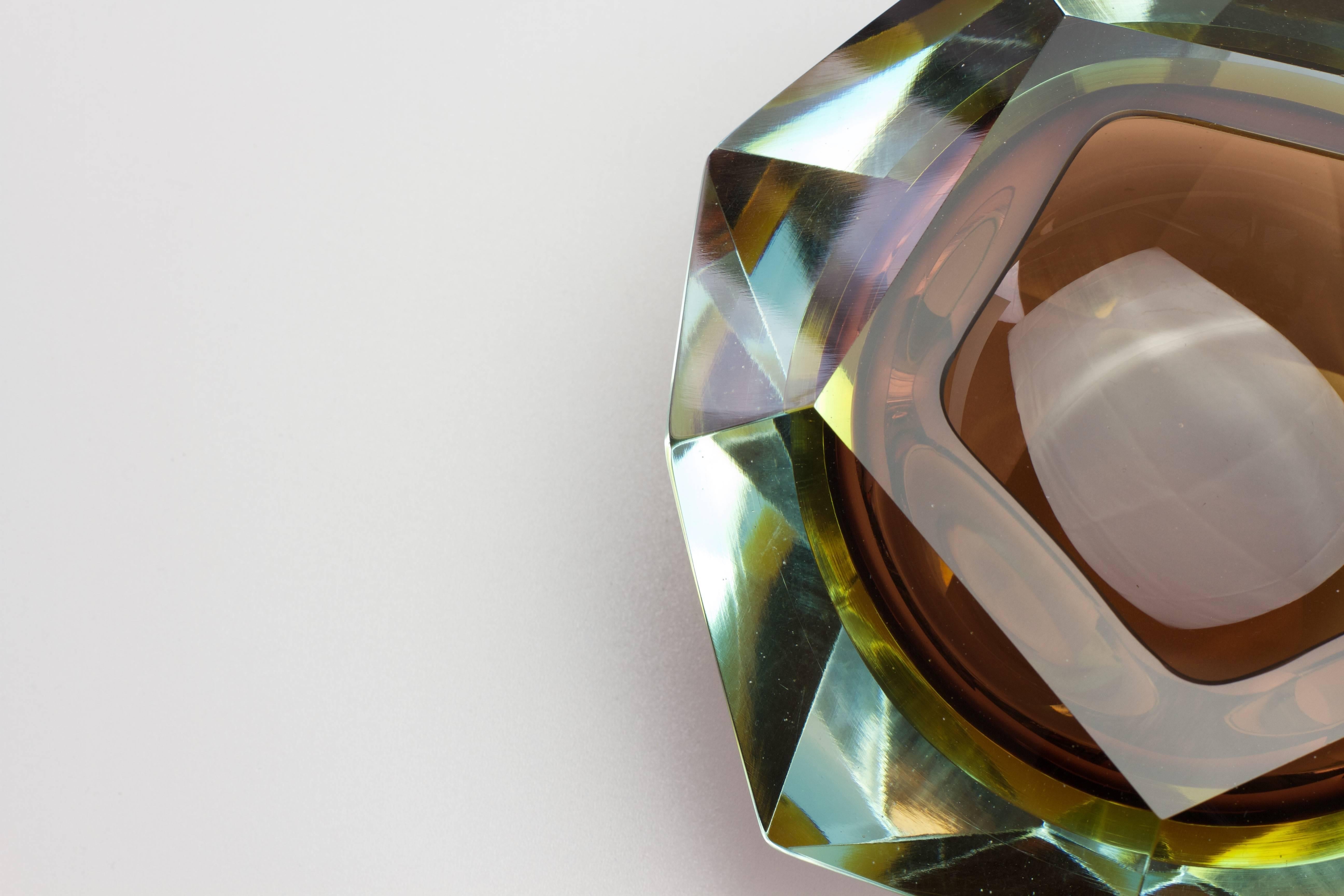 20th Century Large Italian Diamond Cut Faceted Murano Glass Centerpiece Bowl by Mandruzzato