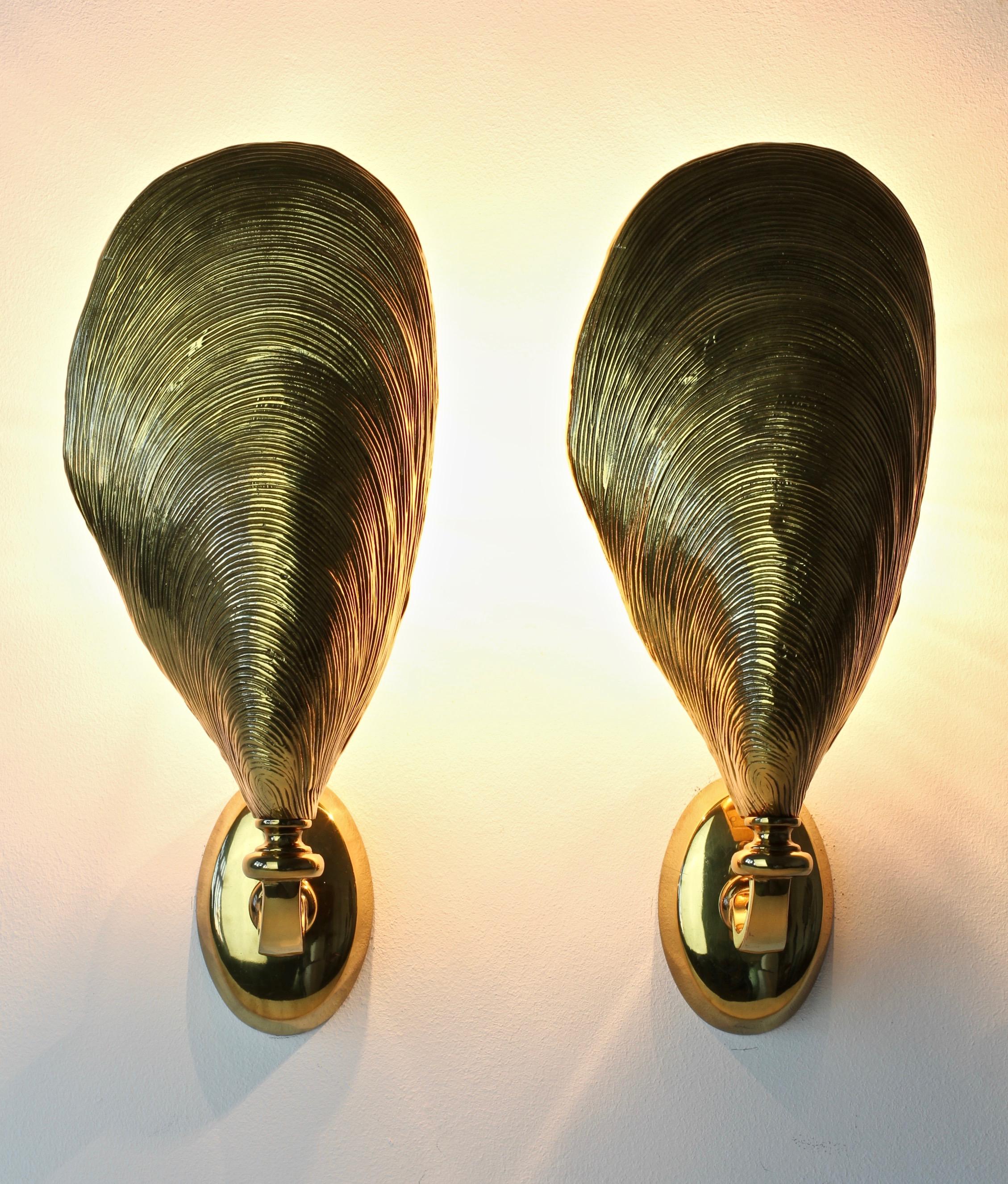 French Maison Jansen Attributed Midcentury Bronze Mussel Shell Wall Lights/Sconces Pair