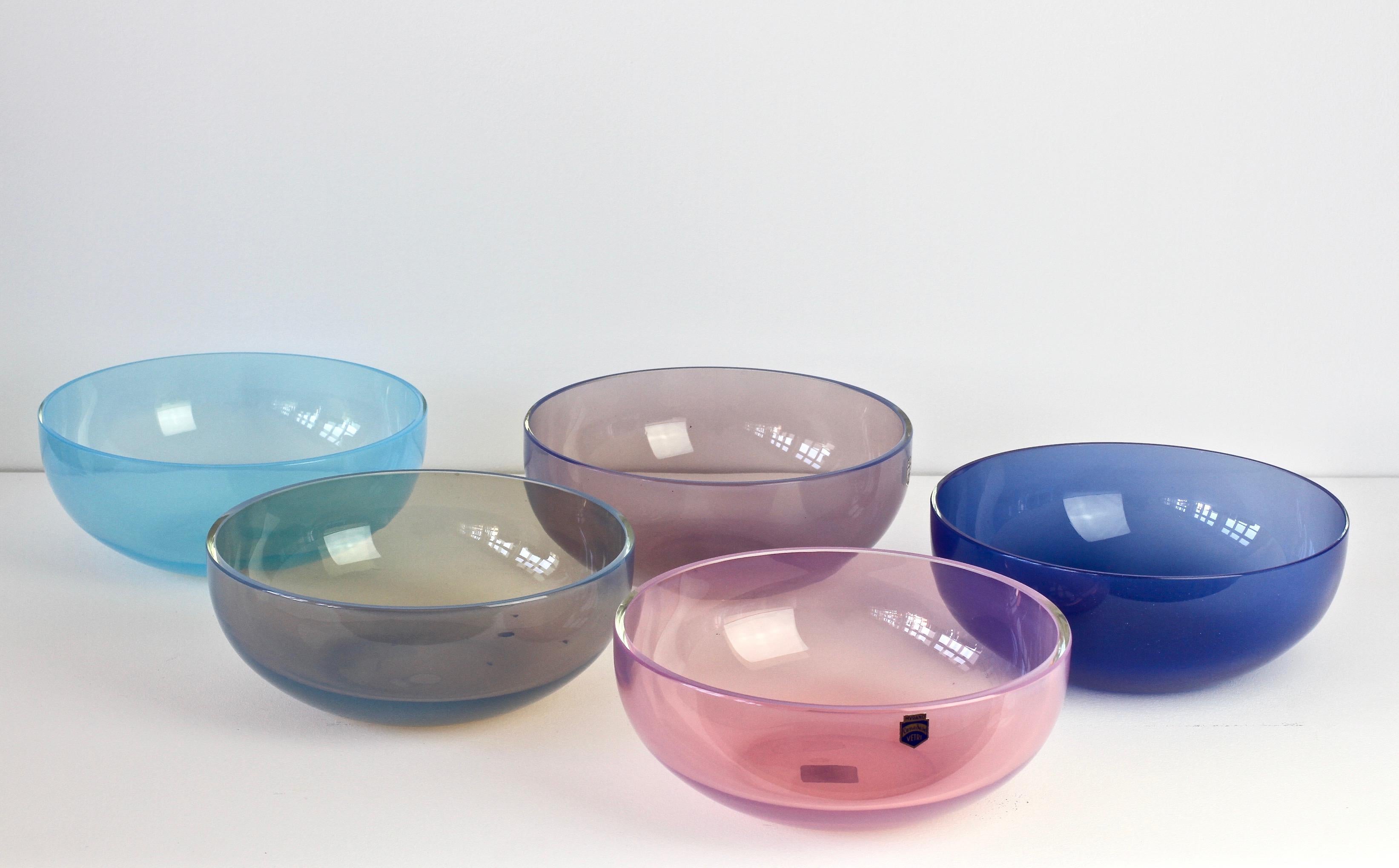 Italian Antonio da Ros for Cenedese Murano Glass Set of Vibrantly Colored Glass Bowls For Sale