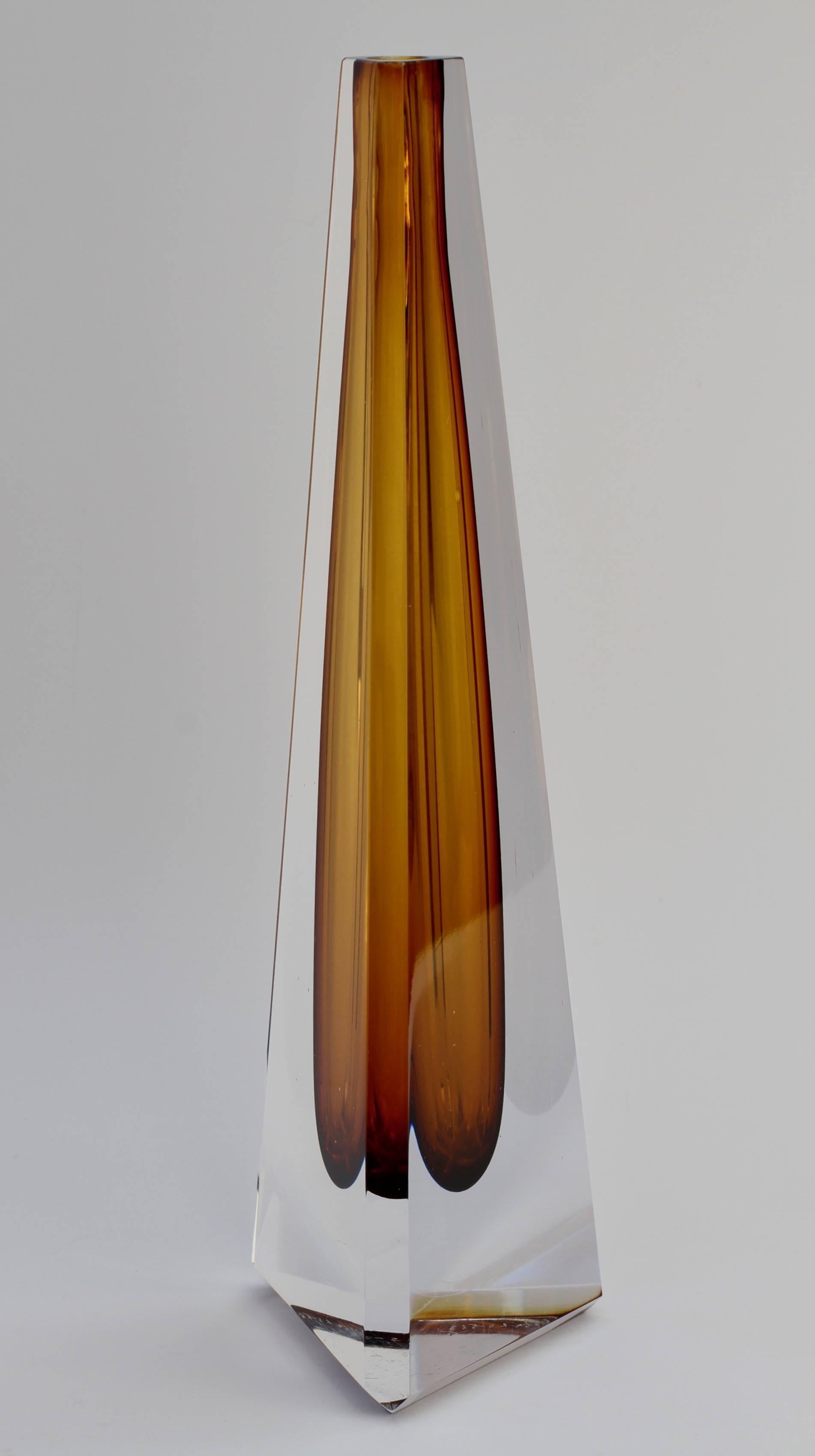 A tall brown and clear Sommerso crystal glass vase made by Vicke Lindstrand for Kosta Glass, Sweden, circa 1950-1959. Vicke Lindstrand is considered by many to be one of the most legendary and pioneering of all Swedish Glass designers of all time
