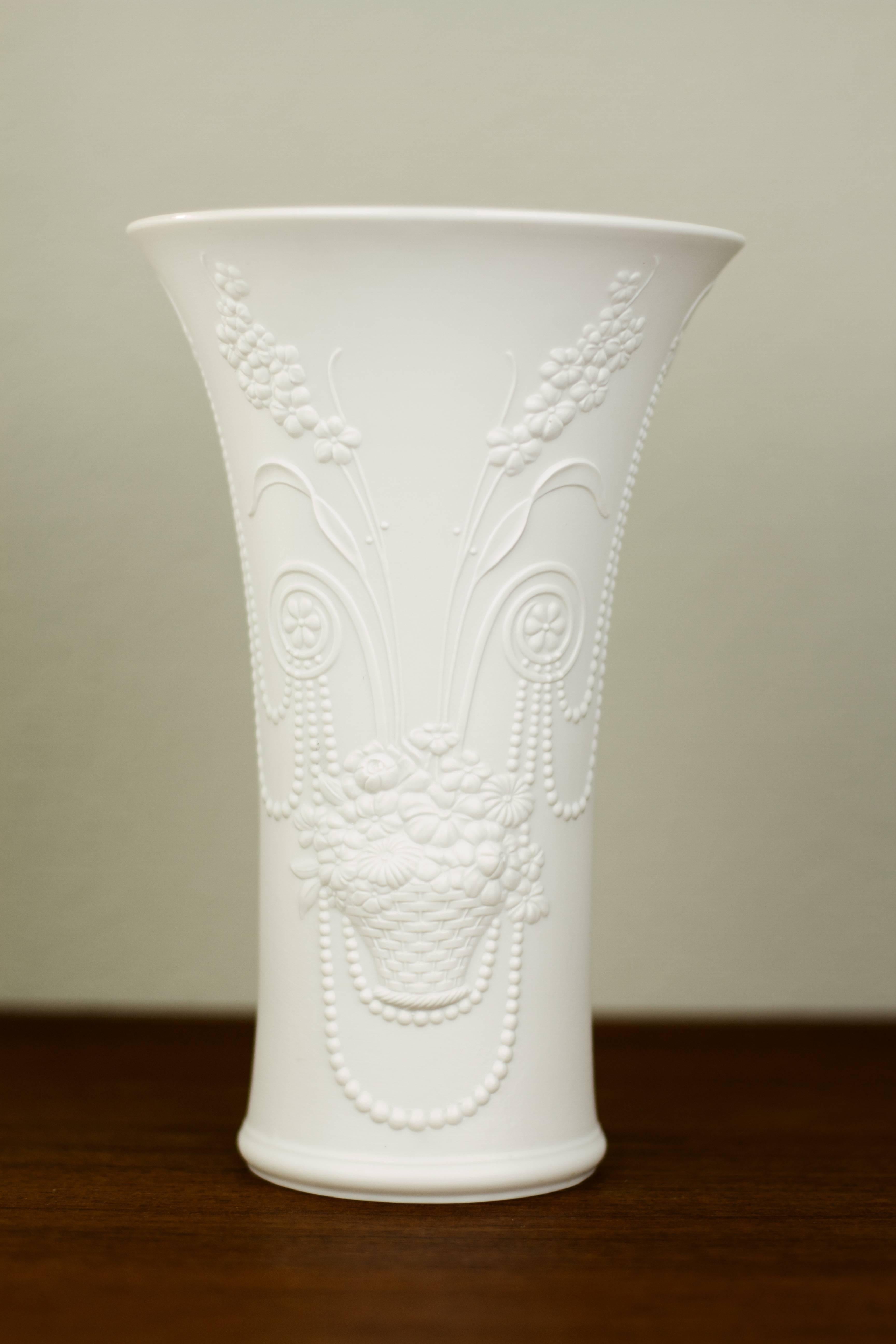kaiser porcelain vase