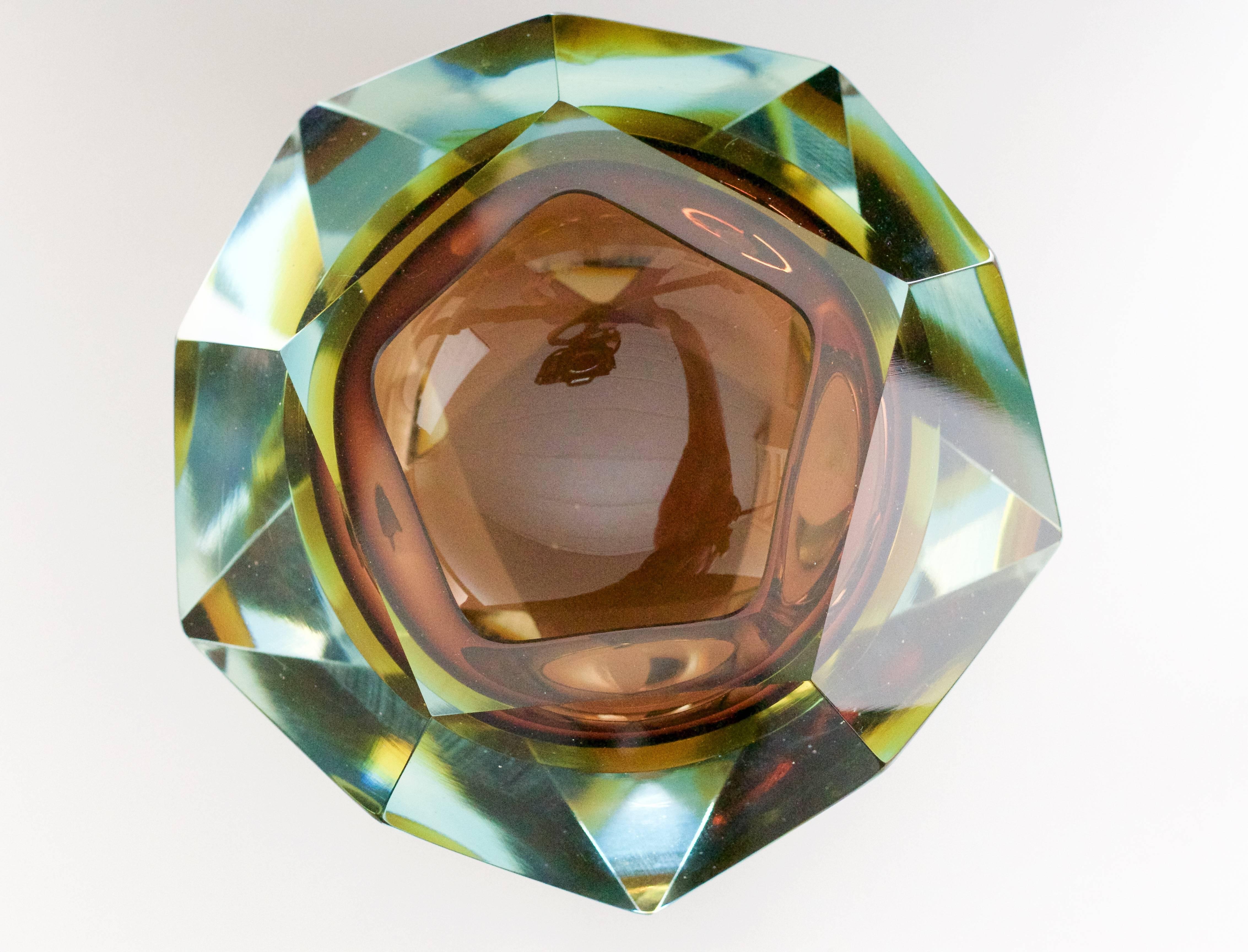 Mid-Century Modern Large Italian Diamond Cut Faceted Murano Glass Centerpiece Bowl by Mandruzzato