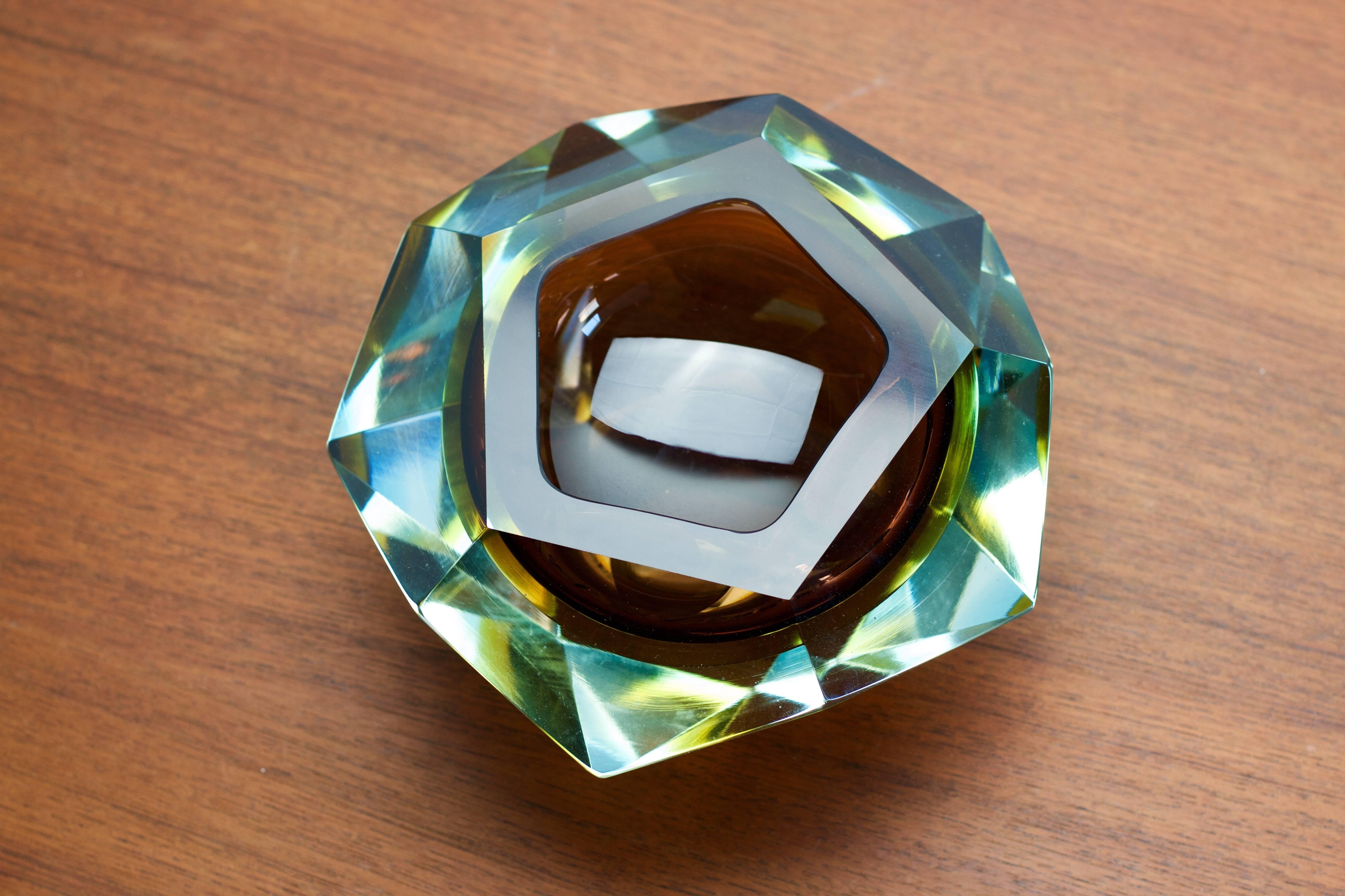 Large Italian Diamond Cut Faceted Murano Glass Centerpiece Bowl by Mandruzzato 2