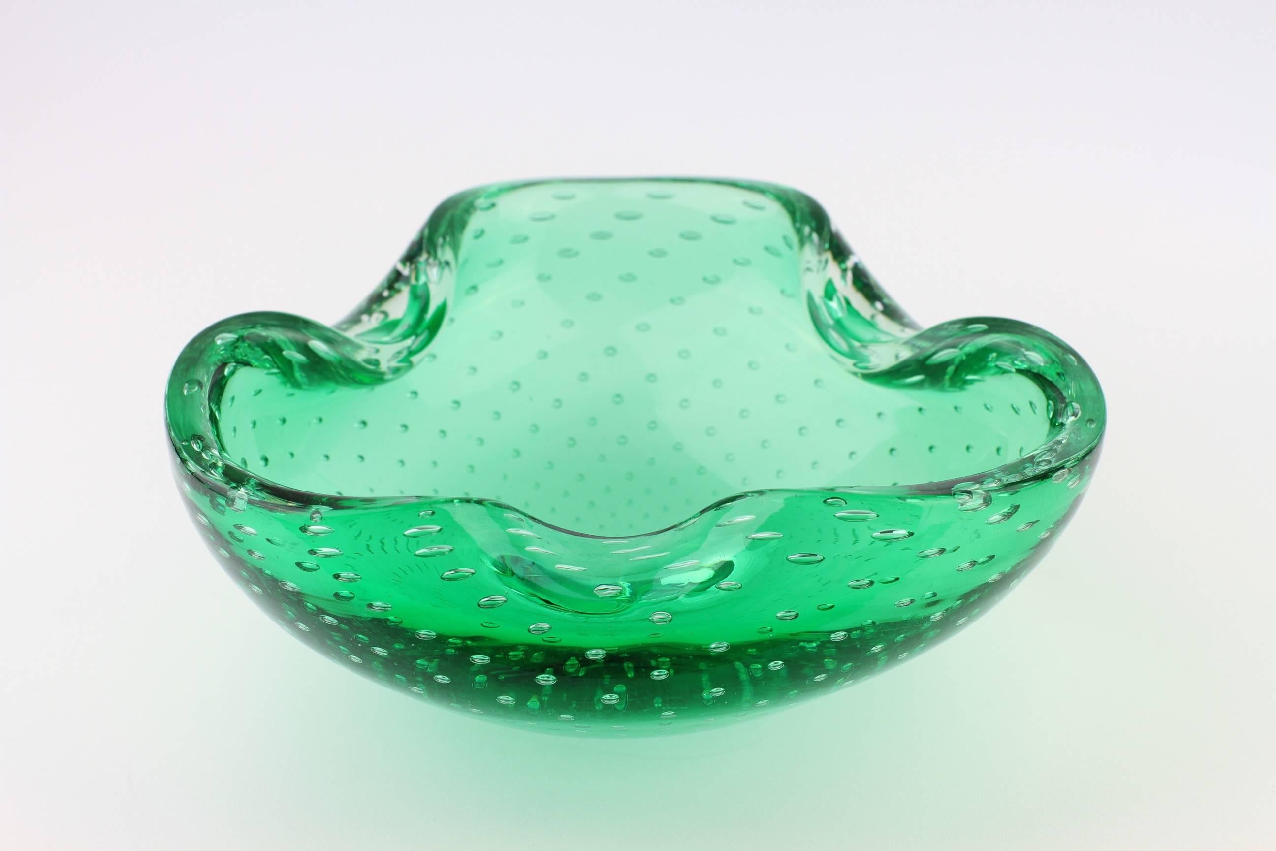 Mid-Century Modern Large 1950s Green Murano Bubble Glass Bowl Attributed to Carlo Scarpa for Venini