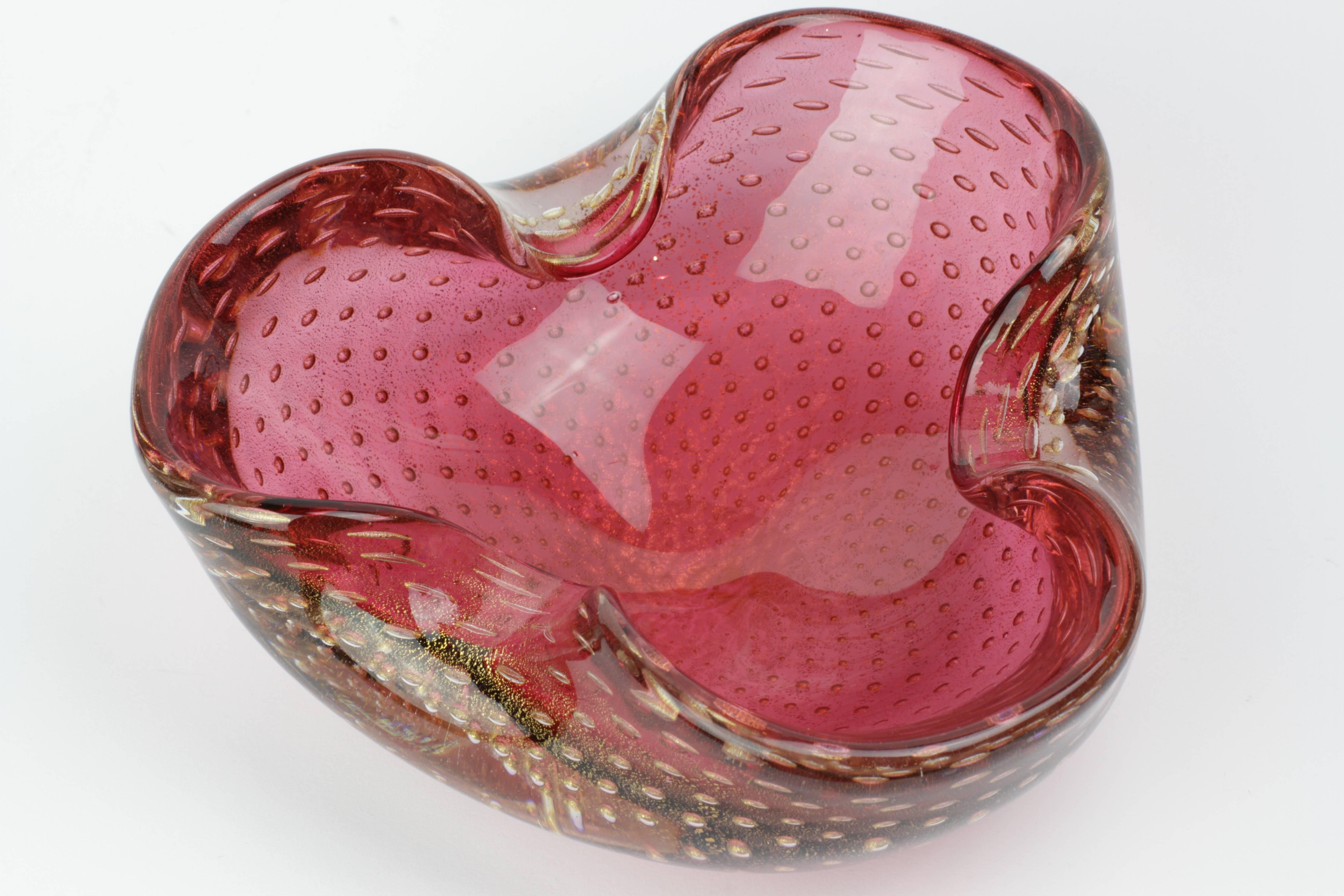 Italian 1950s Pink and Gold Biomorphic Bullicante Murano Glass Bowl Attributed to Scarpa
