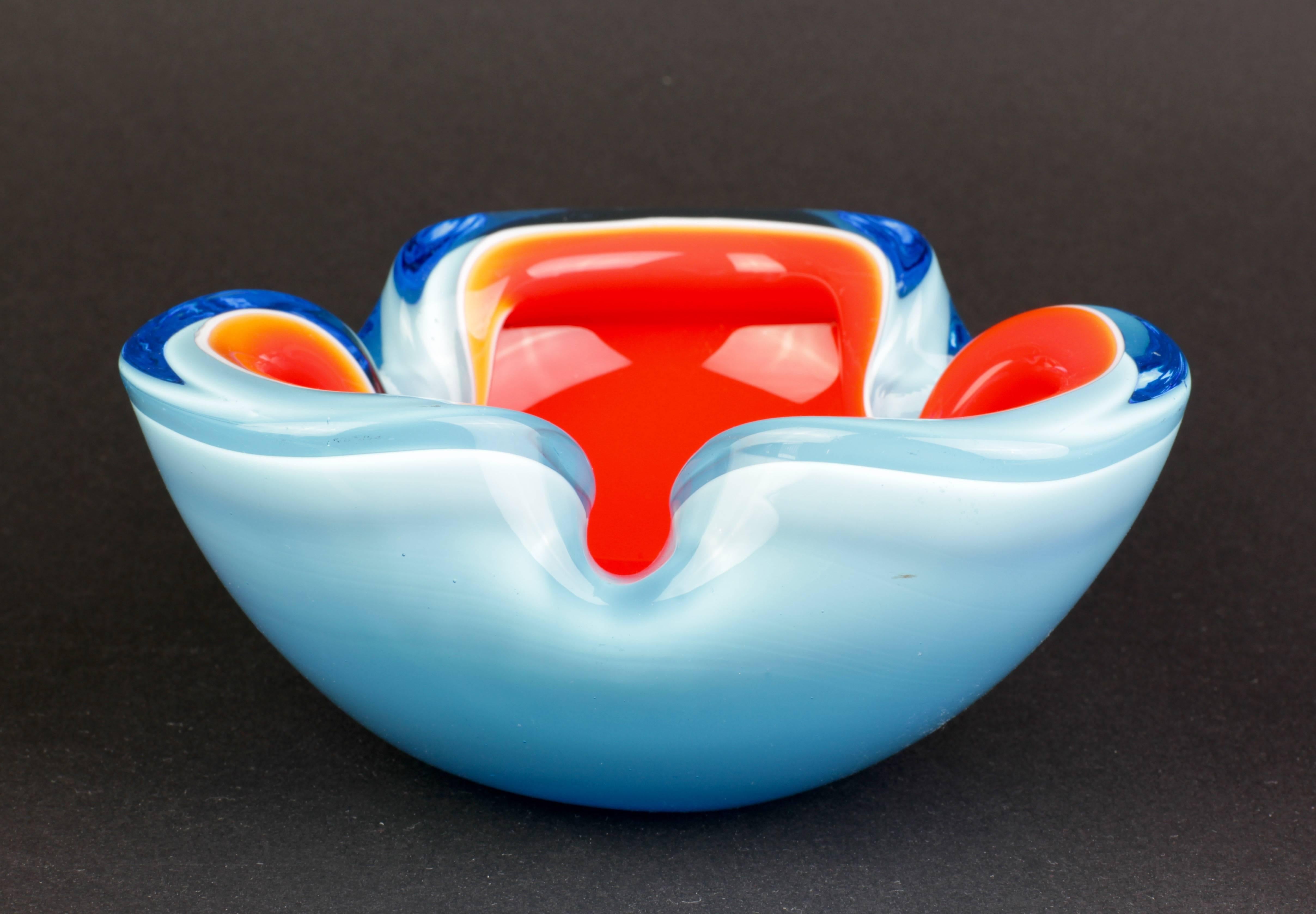 Colorful Mid-Century Murano Art Glass Bowl Attributed to Cenedese, circa 1970 In Good Condition In Landau an der Isar, Bayern