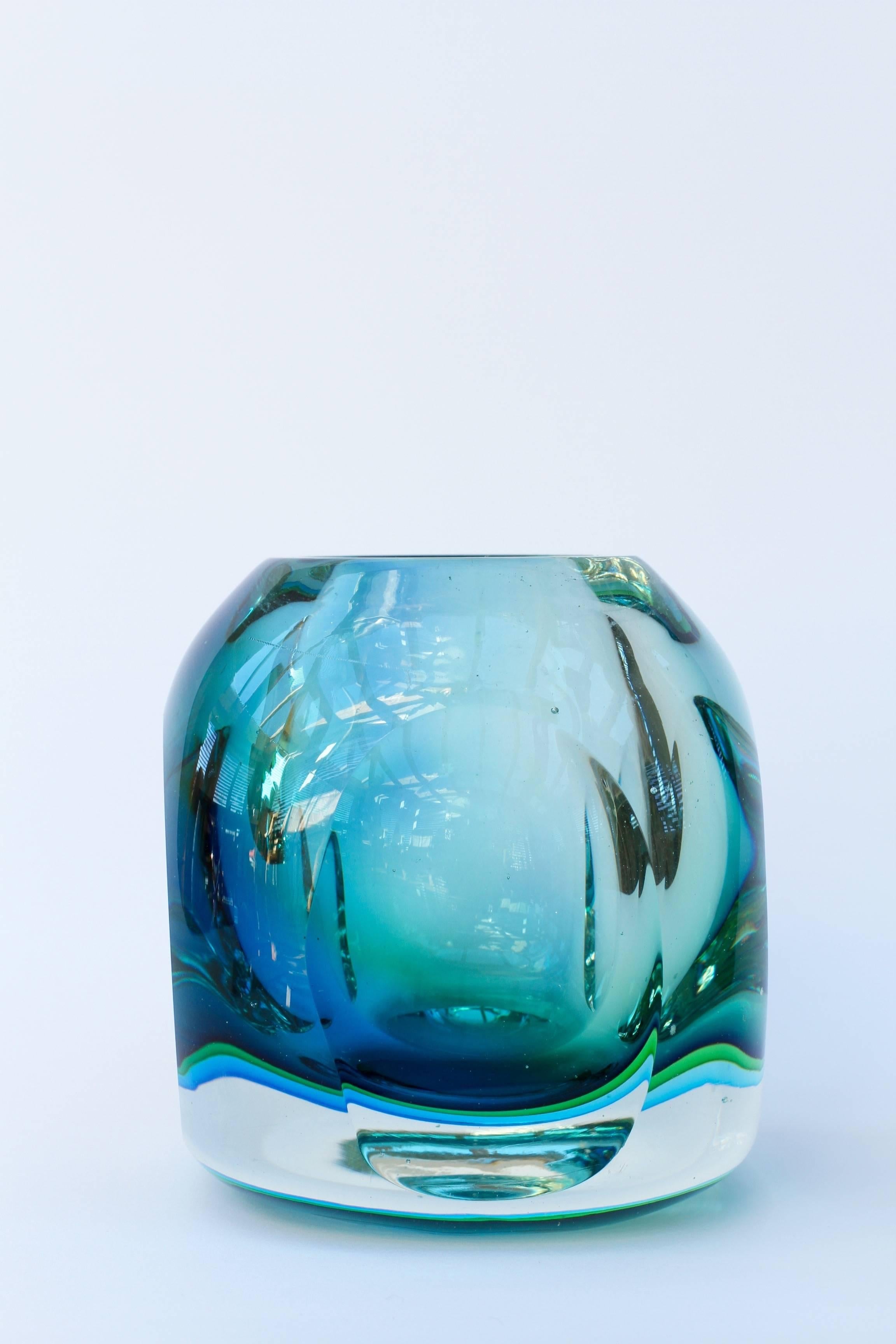 Mid-Century Modern Stunning Mid-Century Italian Faceted Murano Glass Vase by Flavio Poli for Seguso