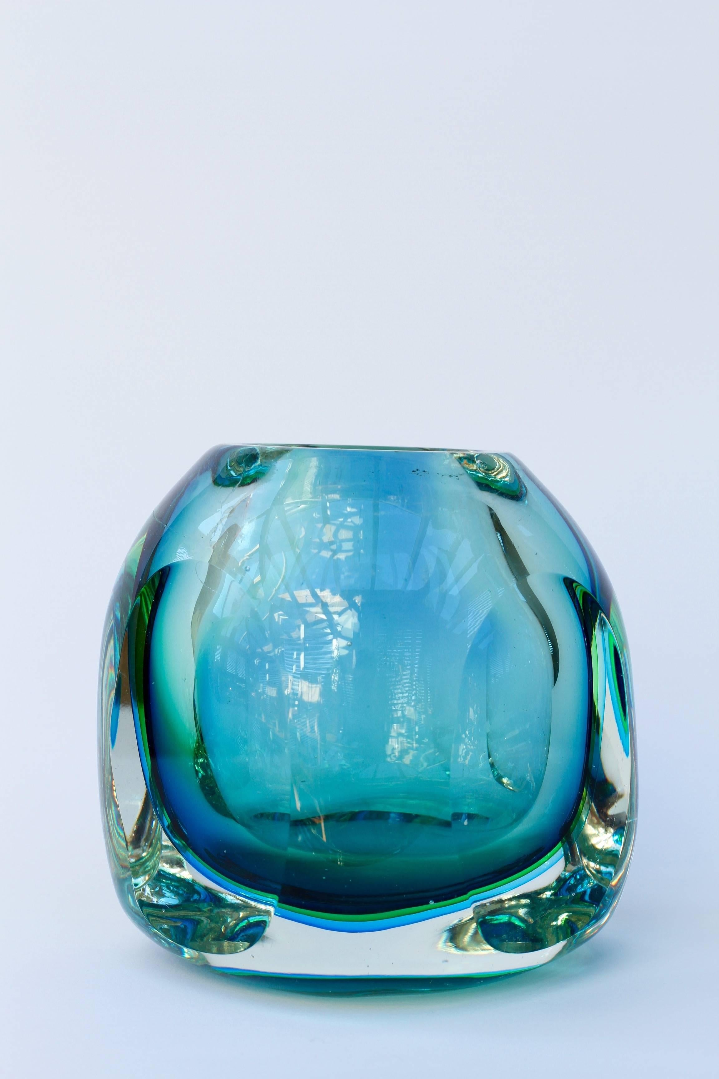 Stunning Mid-Century Italian Faceted Murano Glass Vase by Flavio Poli for Seguso In Excellent Condition In Landau an der Isar, Bayern