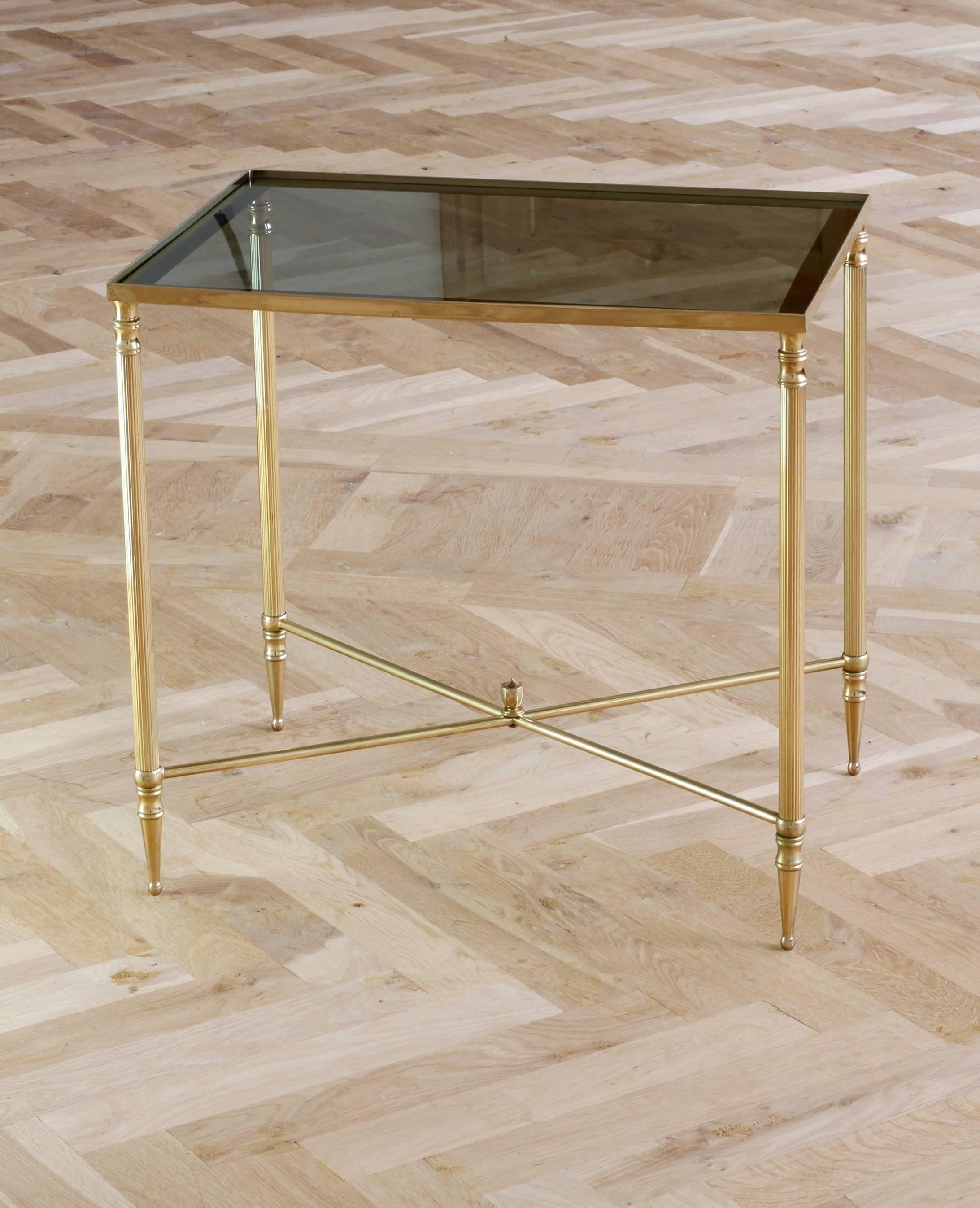Mid-Century French Brass Side or End Table Attributed to Maison Jansen In Good Condition In Landau an der Isar, Bayern