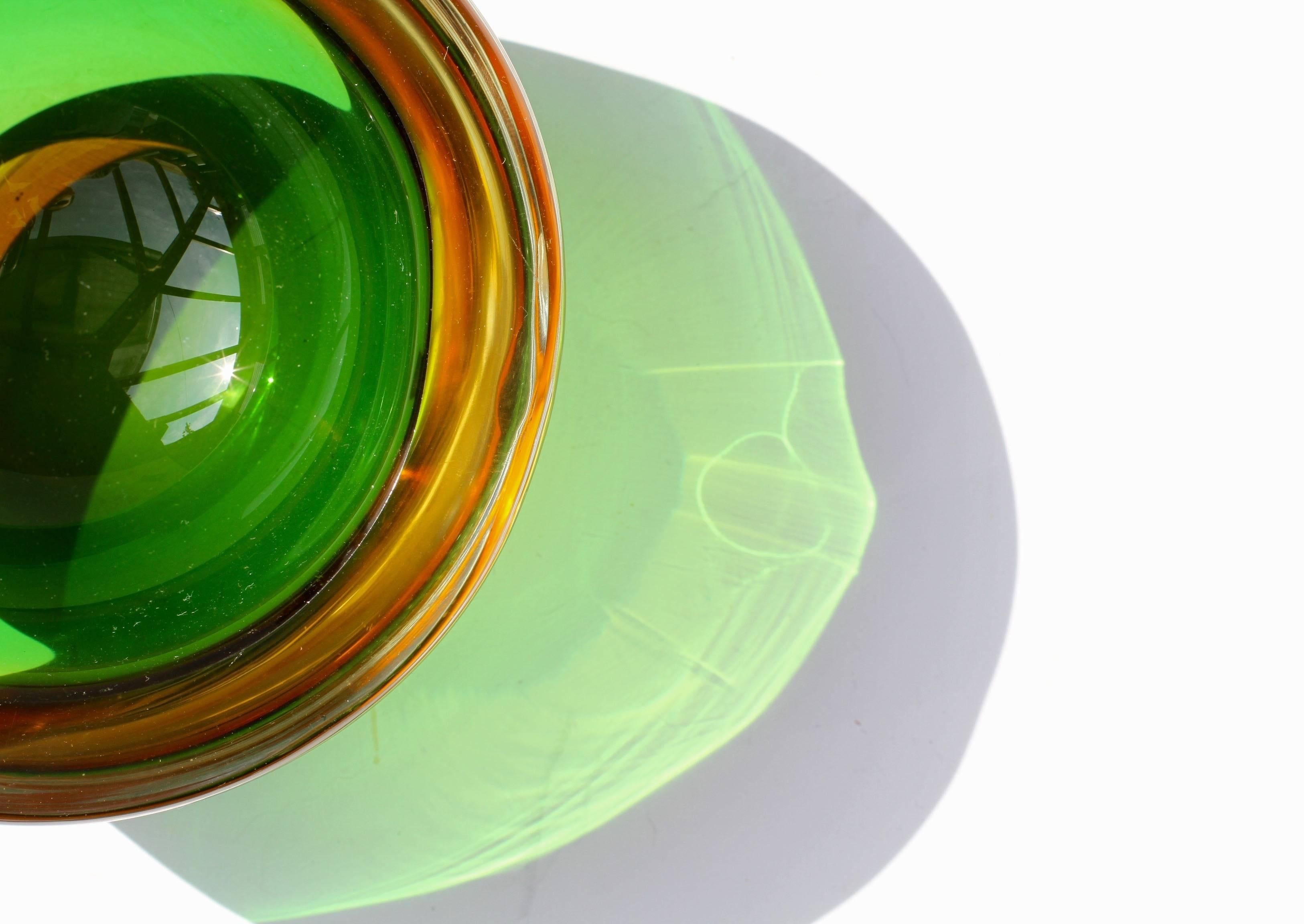 20th Century Vintage Green & Amber Murano 'Sommerso' Art Glass Bowl Attributed to Flavio Poli