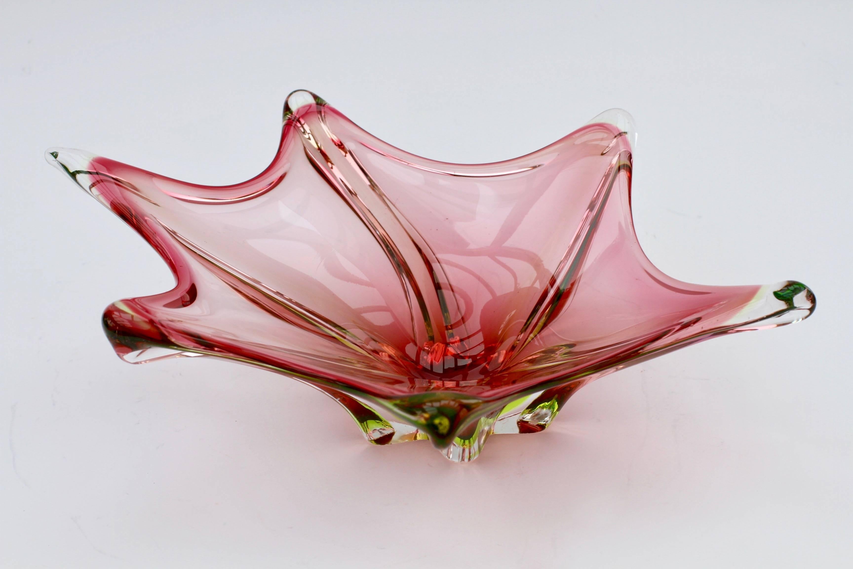 Mid-Century Modern Vintage Mid-Century 'Webbed' Murano Pink and Green Sommerso Glass Bowl c. 1950s