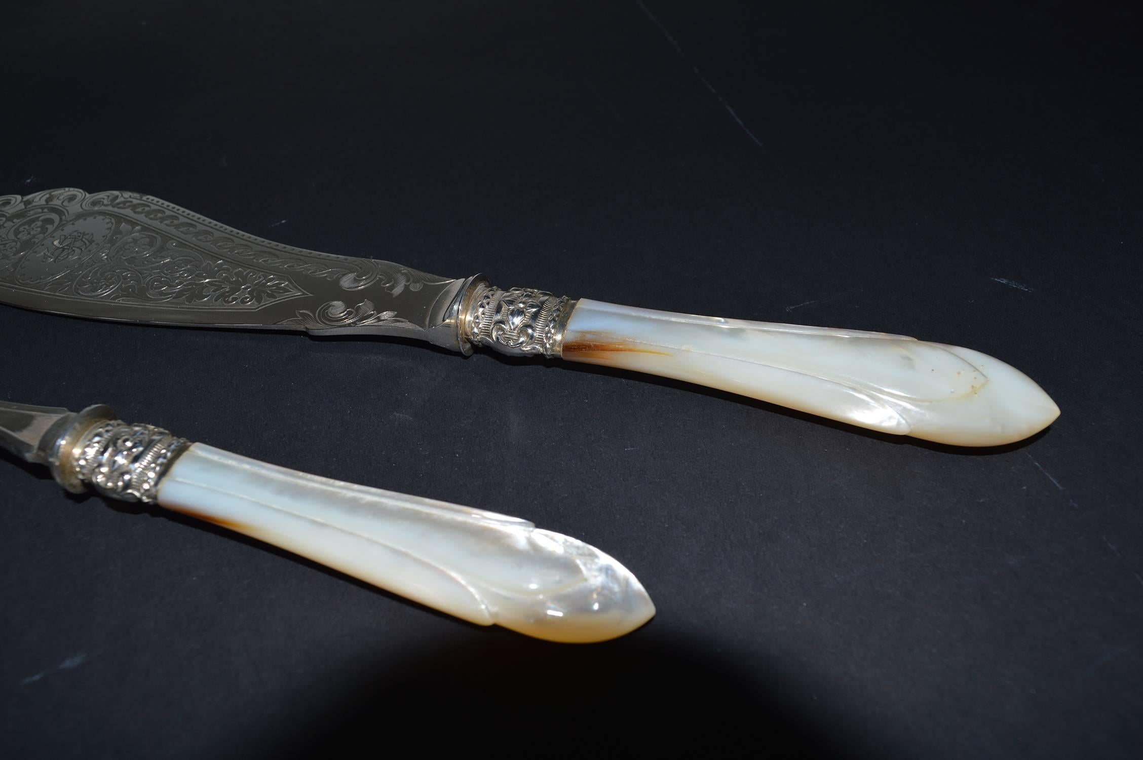 Edwardian Antique Mother-of-Pearl Handled Fish Servers, English, circa 1910