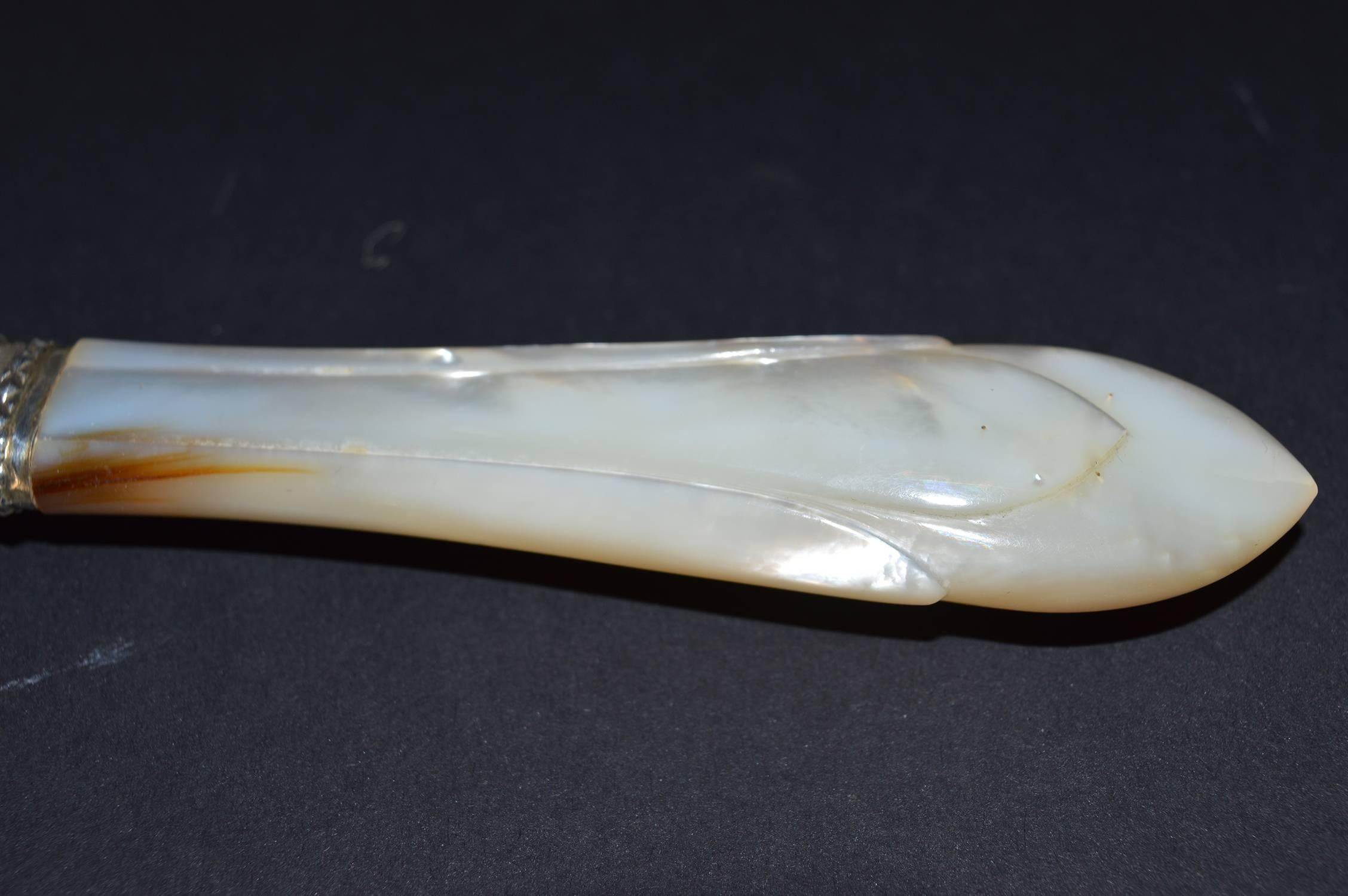 Early 20th Century Antique Mother-of-Pearl Handled Fish Servers, English, circa 1910
