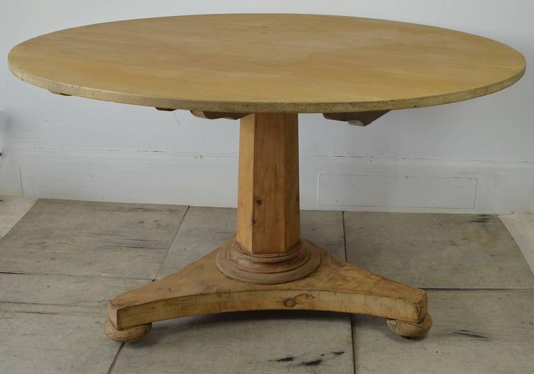 Large Antique Round Pine Dining Table, English, circa 1850 For Sale at
