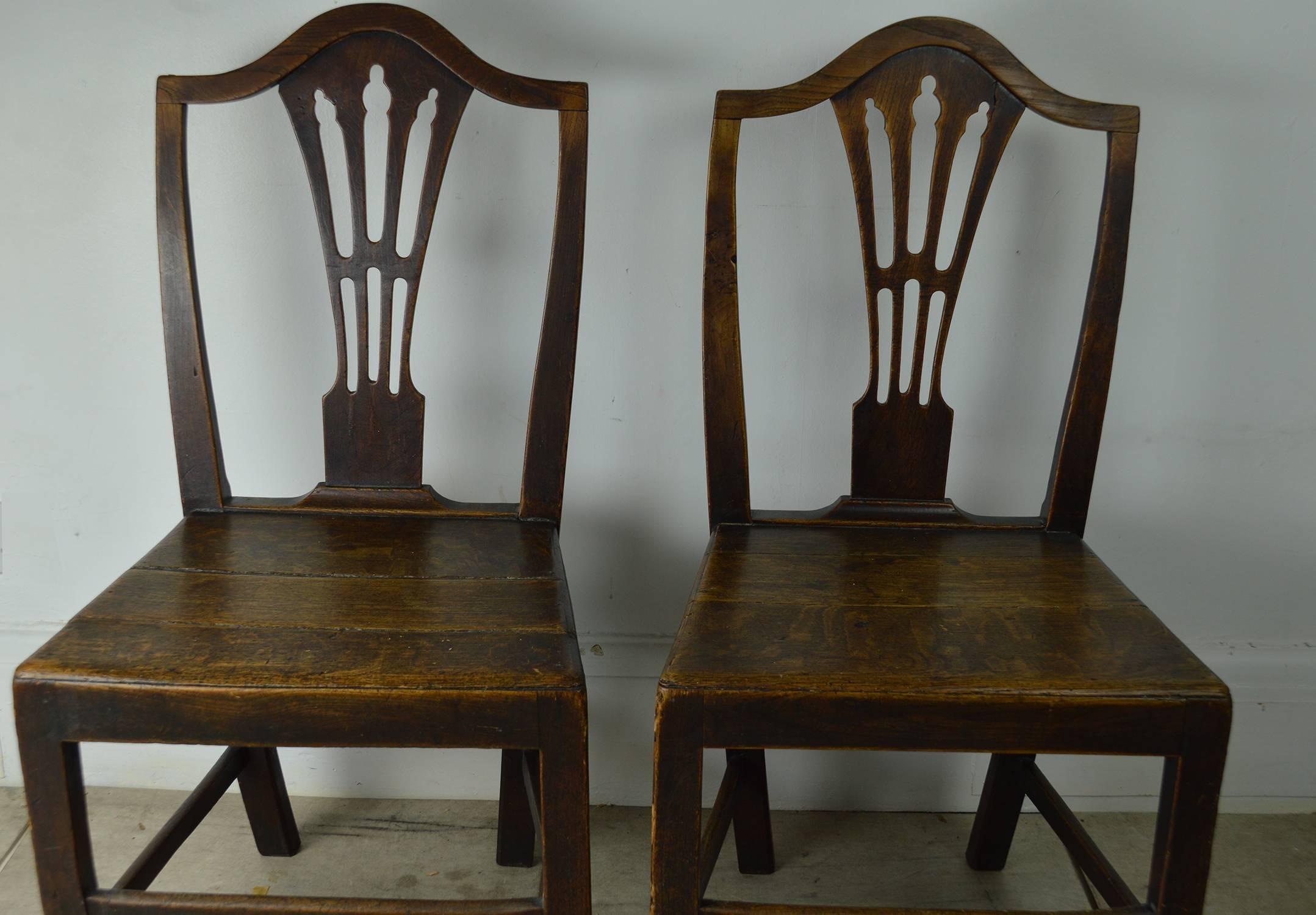 Great Britain (UK) Pair of Antique Oak Country Hepplewhite Chairs