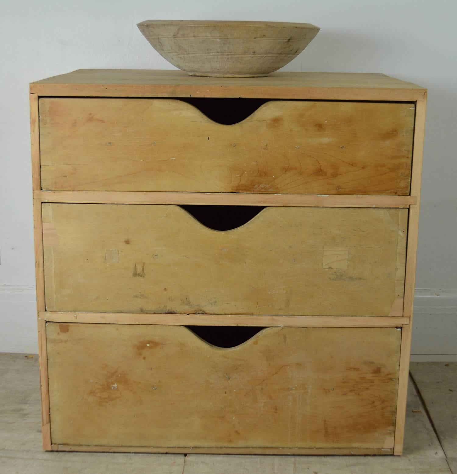 Antique Minimalist Style Pine Chest of Drawers, English, 19th Century 1