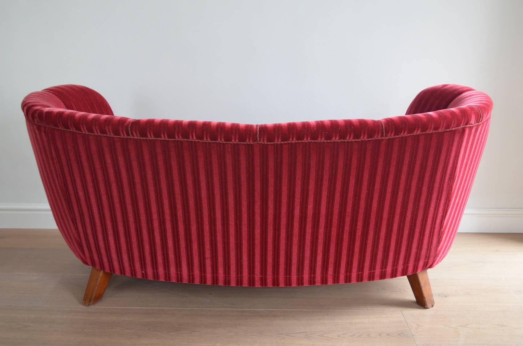 Danish 1930s-Early 1940s Art Deco Banana Form Red Velvet Sofa 5