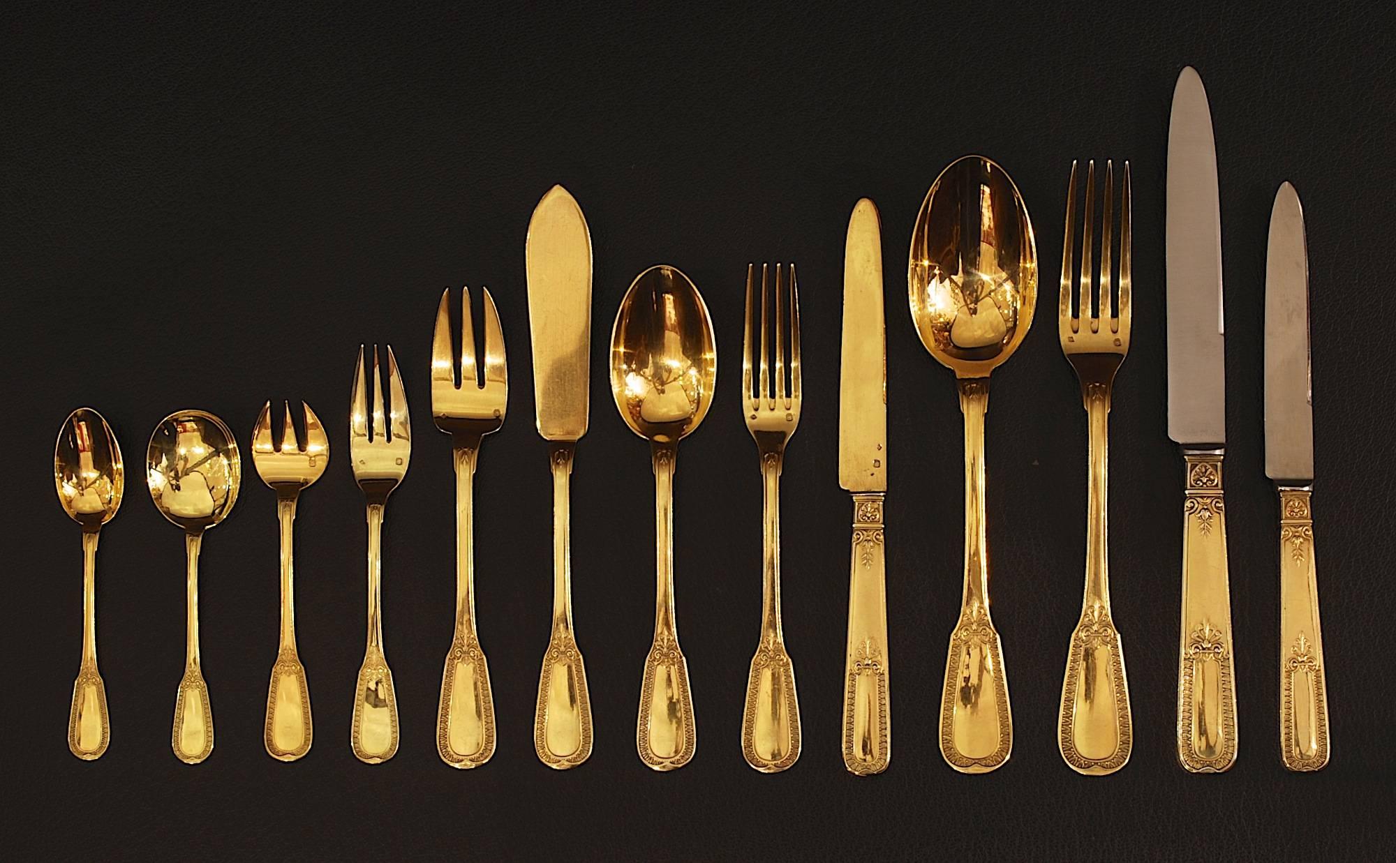 A French Silver-gilt 340-piece flatware service in the Empire style. By Tetard Freres, Paris, circa 1950.

Total 340 pieces. In a fully fitted canteen box

Silver weight 507oz (15792g)

Comprising:

24 table forks
24 table spoons
24 table