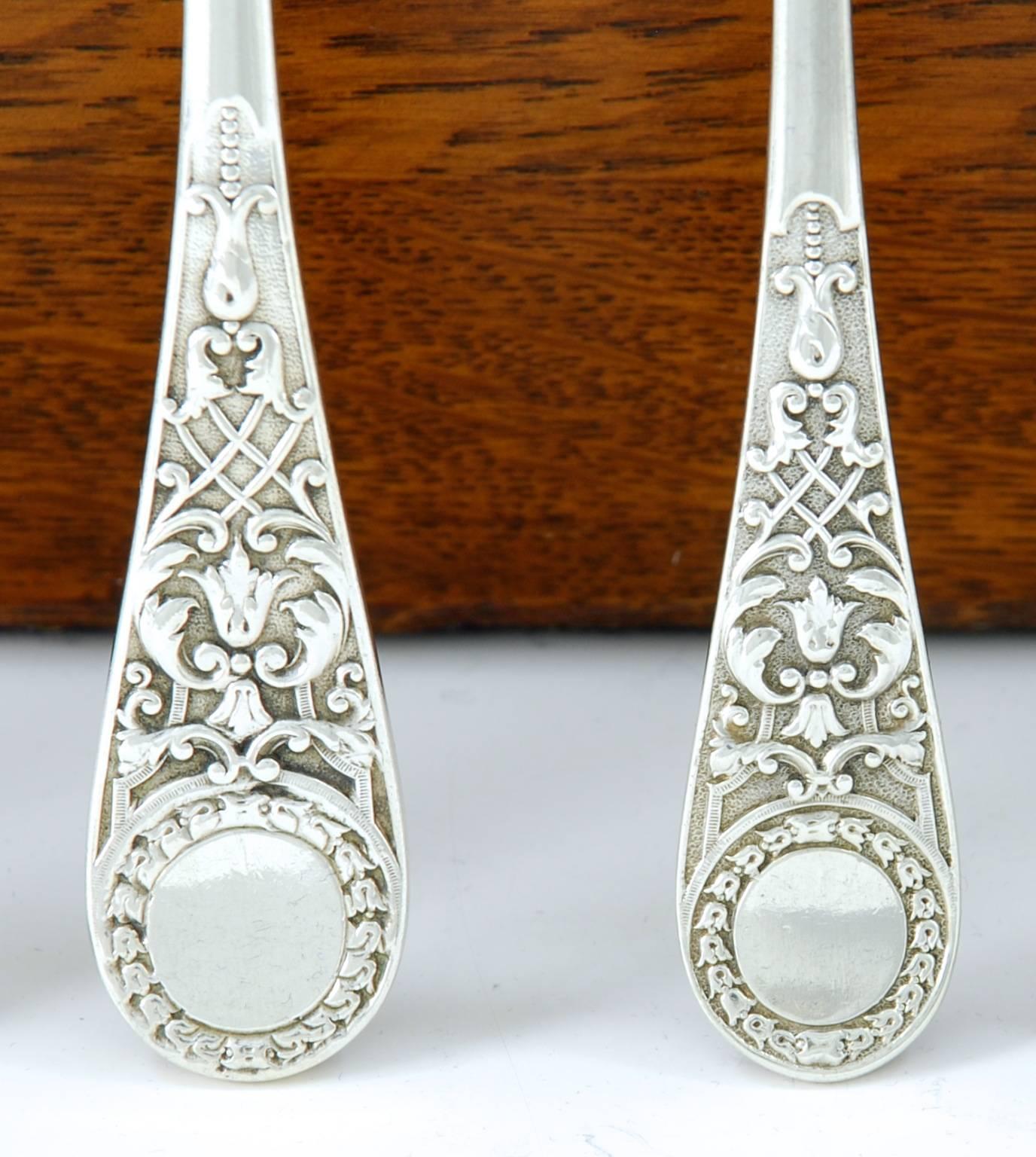 Victorian Sterling Silver 'Venetian' Canteen of Cutlery for 12 and Tea-Set In Excellent Condition For Sale In London, GB