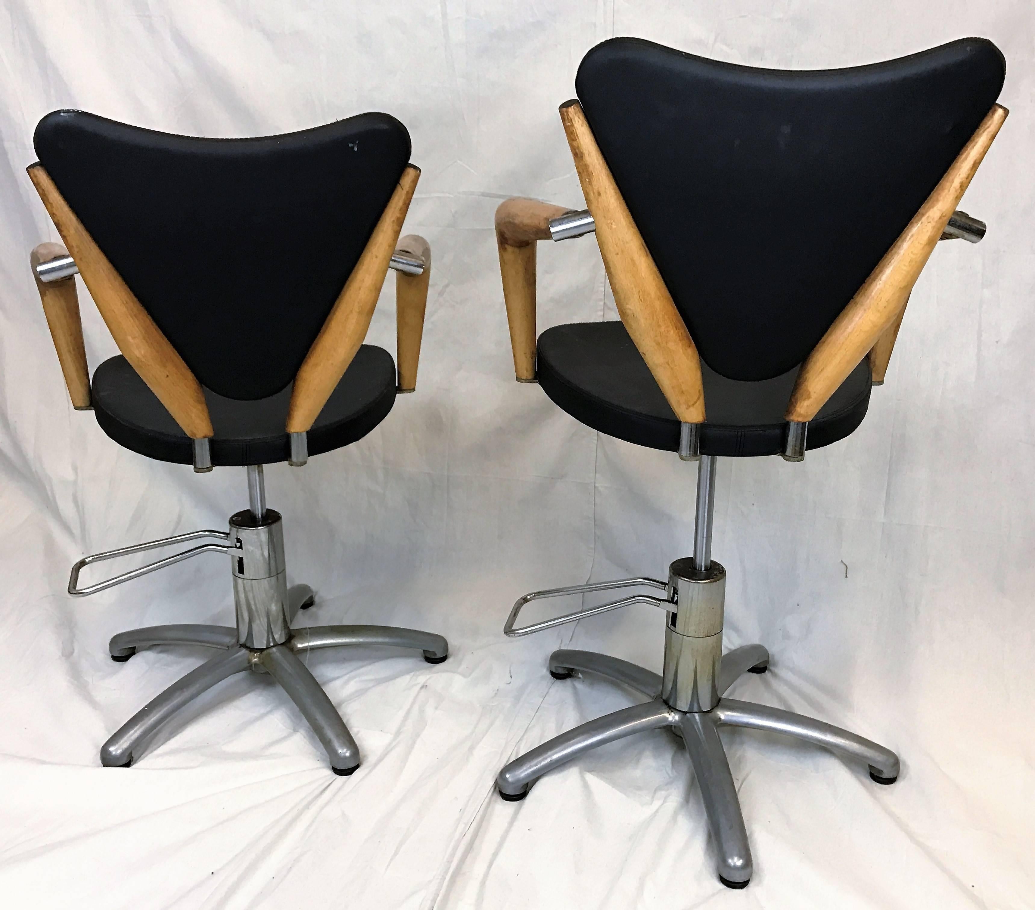 hydraulic folding chair
