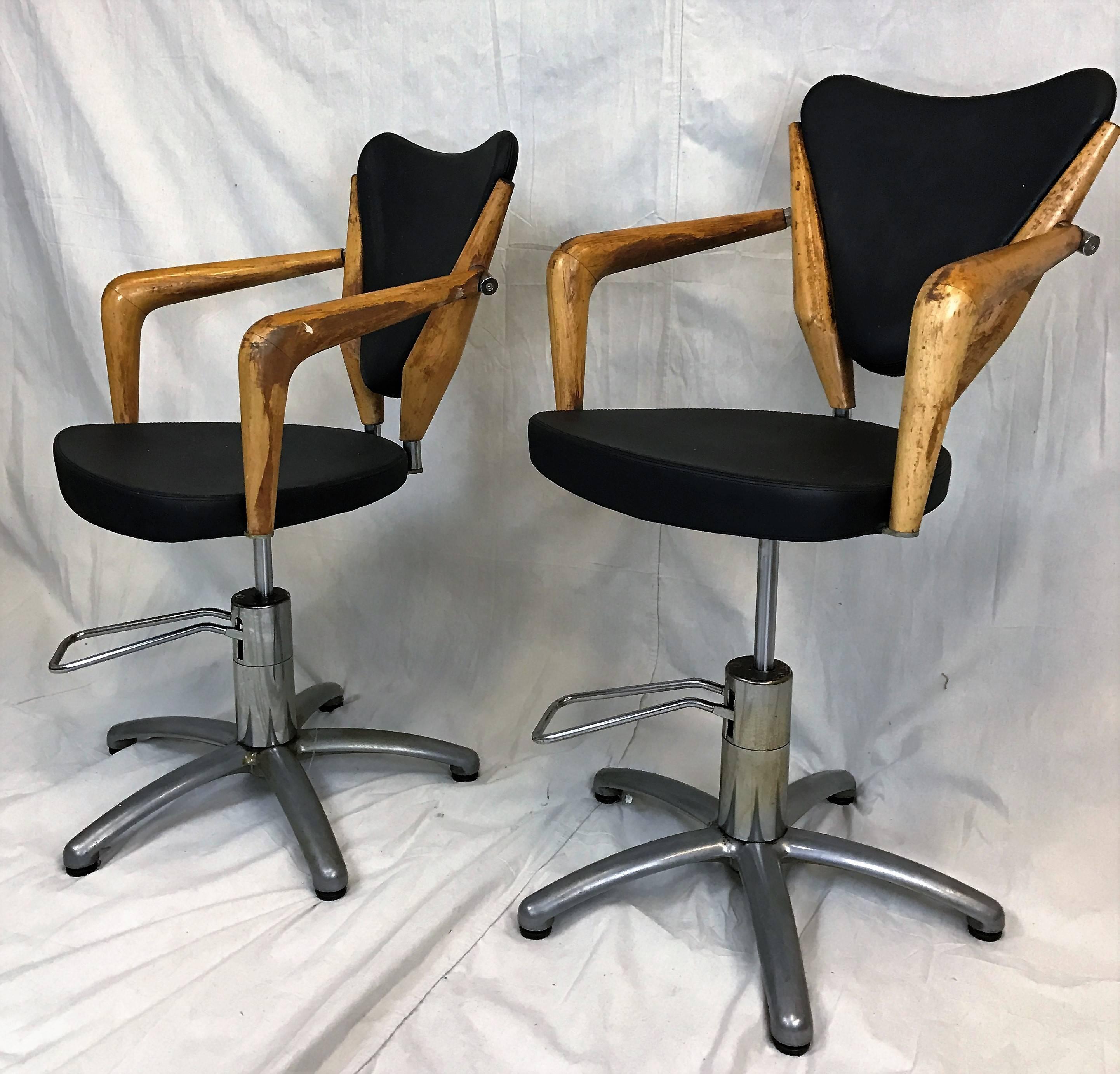 Faux Leather Pair of Mid-Century European Hydraulic Salon Chairs Attributed to Ico Parisi For Sale